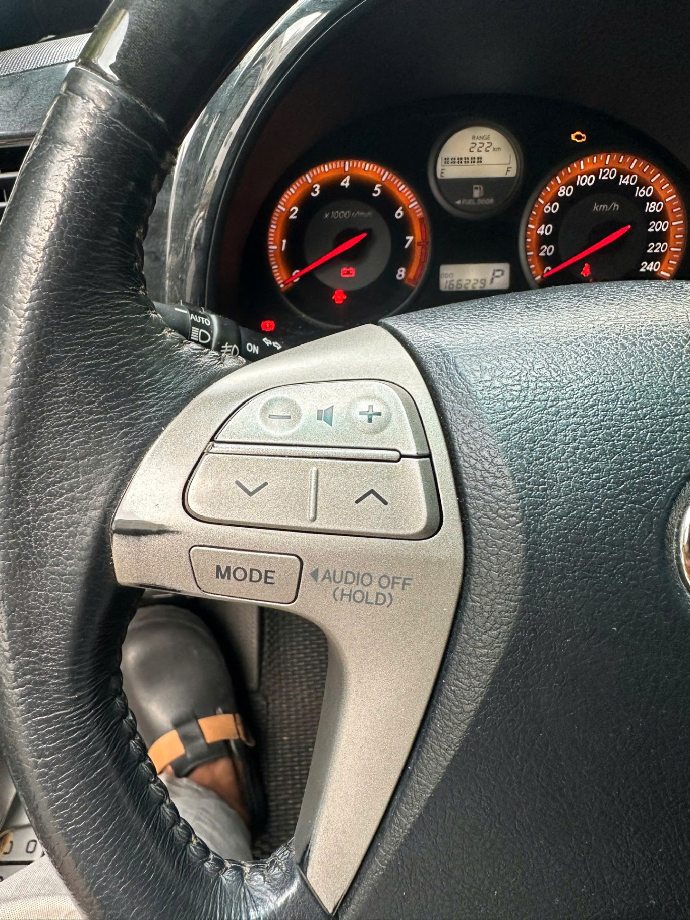 Toyota Wish 2.0 AT 2009 - Nội thất 19