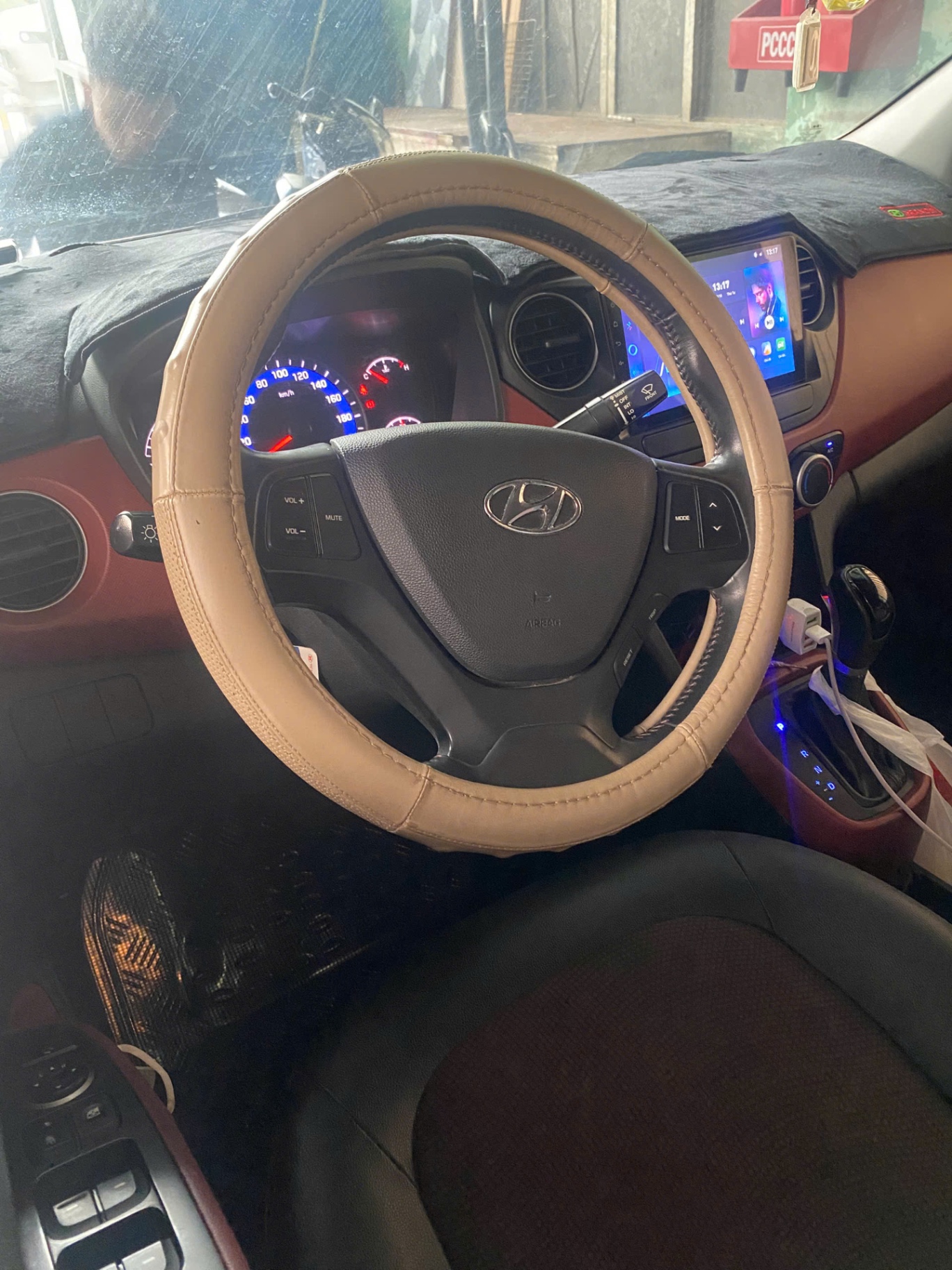 Hyundai I10 Grand 1.0 AT 2018 - Nội thất 9