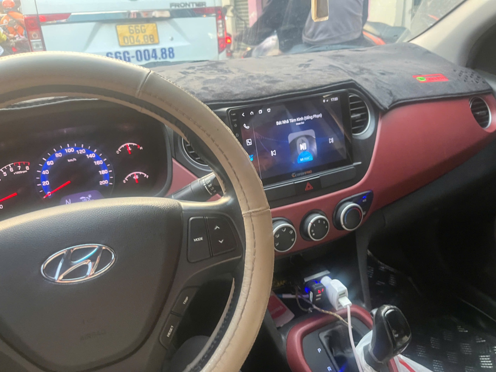 Hyundai I10 Grand 1.0 AT 2018 - Nội thất 1