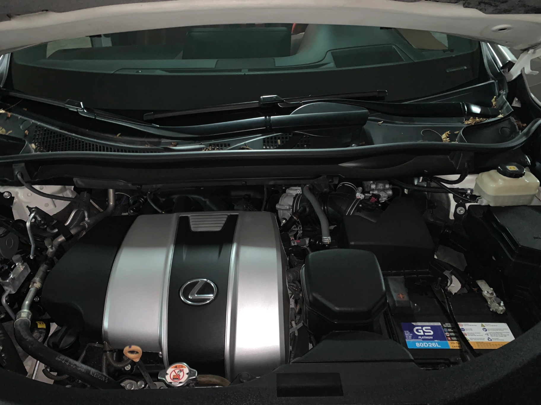 Lexus RX350 F Sport AWD 2018 - Khoang động cơ 2