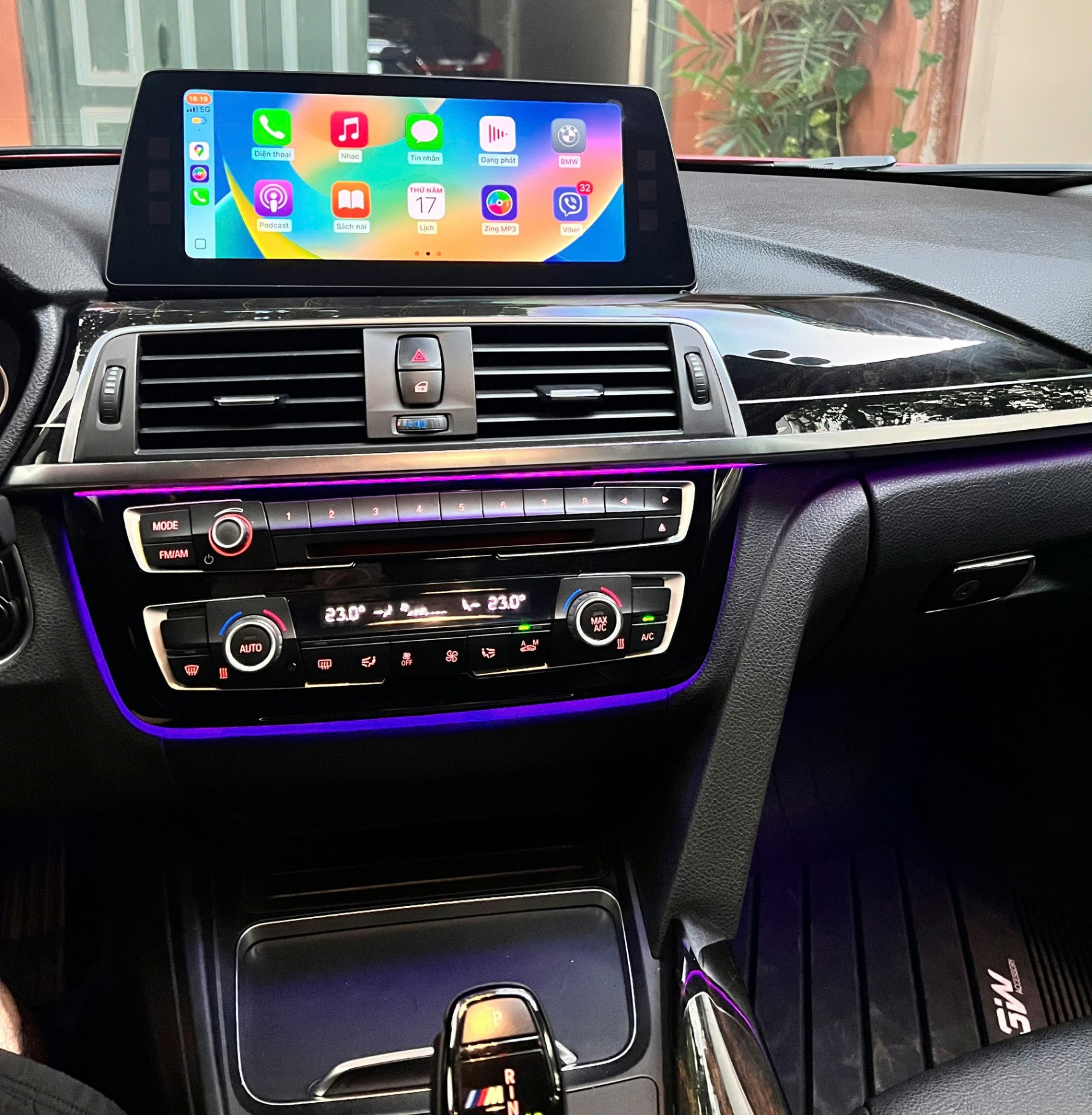 BMW 3 series 320i 2016 - Nội thất 6