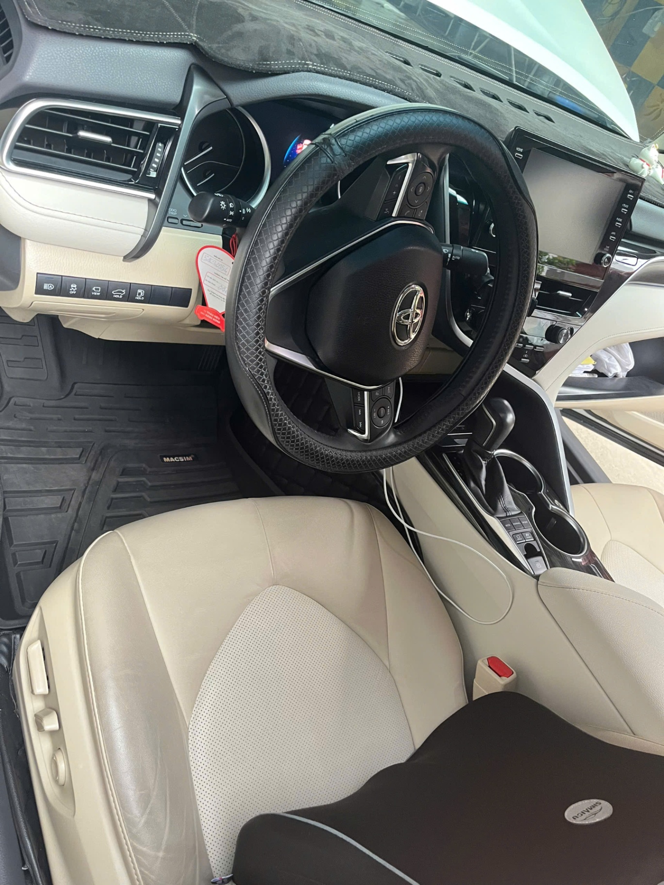 Toyota Camry 2.5HV 2022 - Nội thất 2
