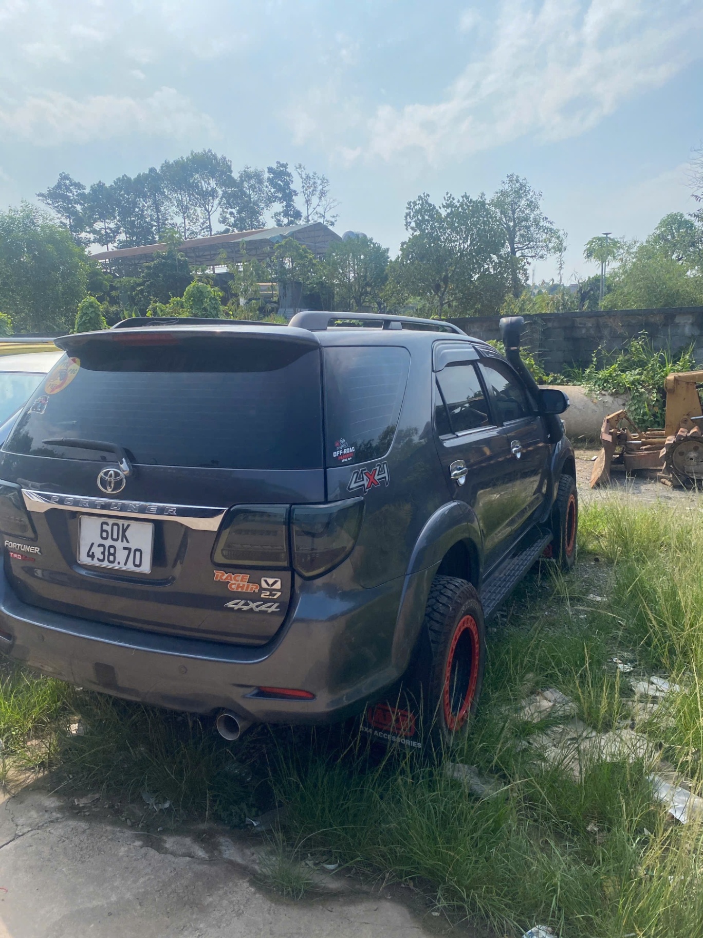 Toyota Fortuner 2.7V 4x4 AT 2013 - Ngoại thất 1