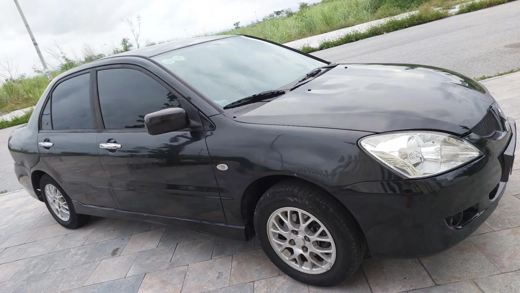 Mitsubishi Lancer GLX 1.6 AT 2004