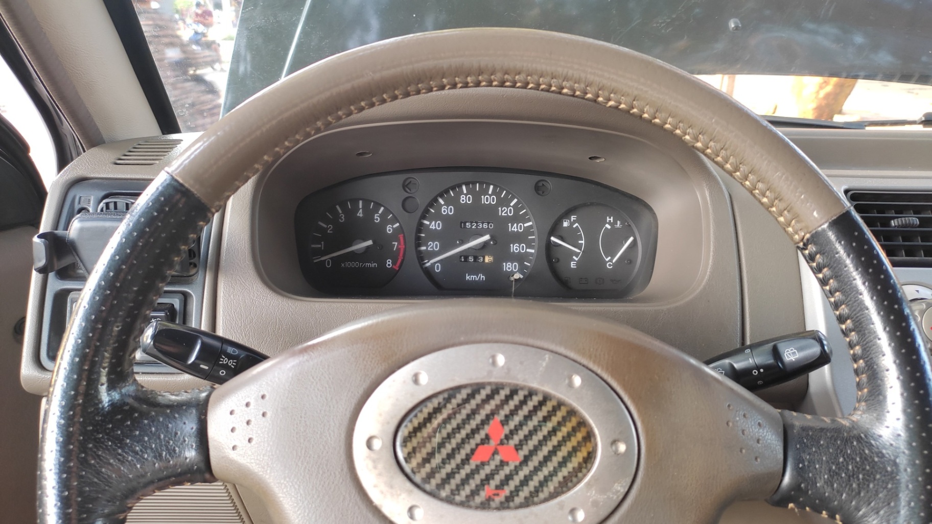 Mitsubishi Jolie 2.0 2004 - Nội thất 1