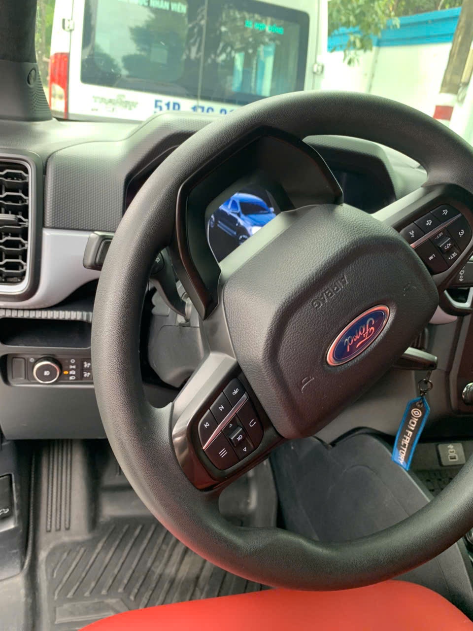 Ford Ranger 2023 XLS 2.0L 4x2 AT - Nội thất 6