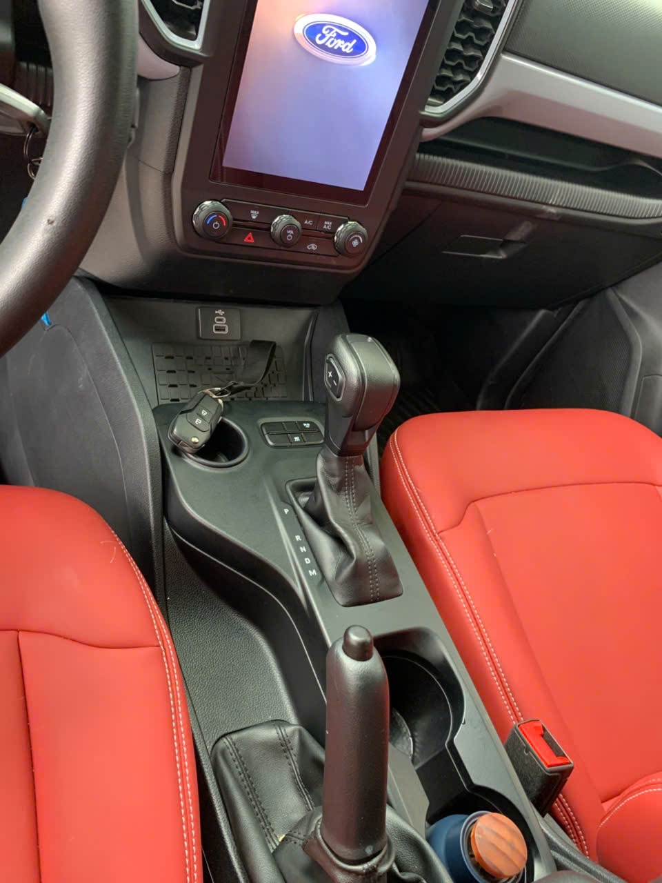 Ford Ranger 2023 XLS 2.0L 4x2 AT - Nội thất 3