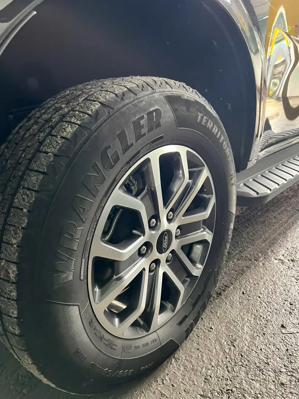 Ford Everest Ambiente 2.0L 4x2 AT 2023 - Ngoại thất 5