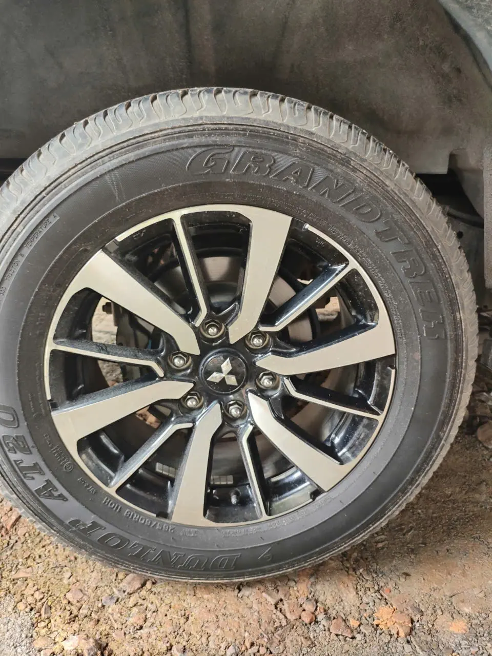 Mitsubishi Pajero sport 2.4D 4x2 AT 2019 - Ngoại thất 5