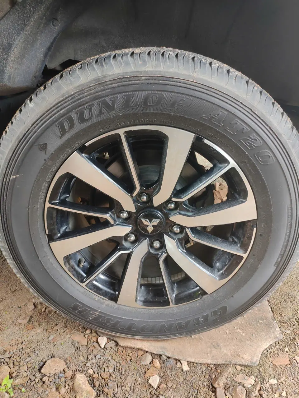 Mitsubishi Pajero sport 2.4D 4x2 AT 2019 - Ngoại thất 10