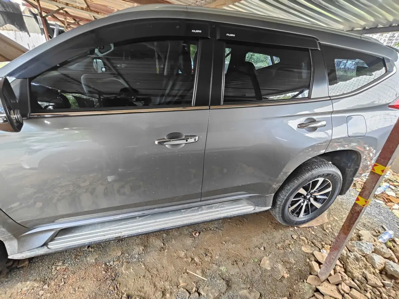Mitsubishi Pajero sport 2.4D 4x2 AT 2019 - Ngoại thất 12