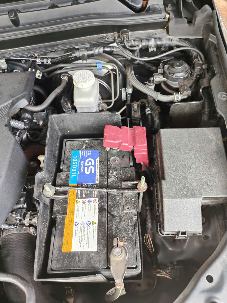 Mitsubishi Pajero sport 2.4D 4x2 AT 2019 - Khoang động cơ 3