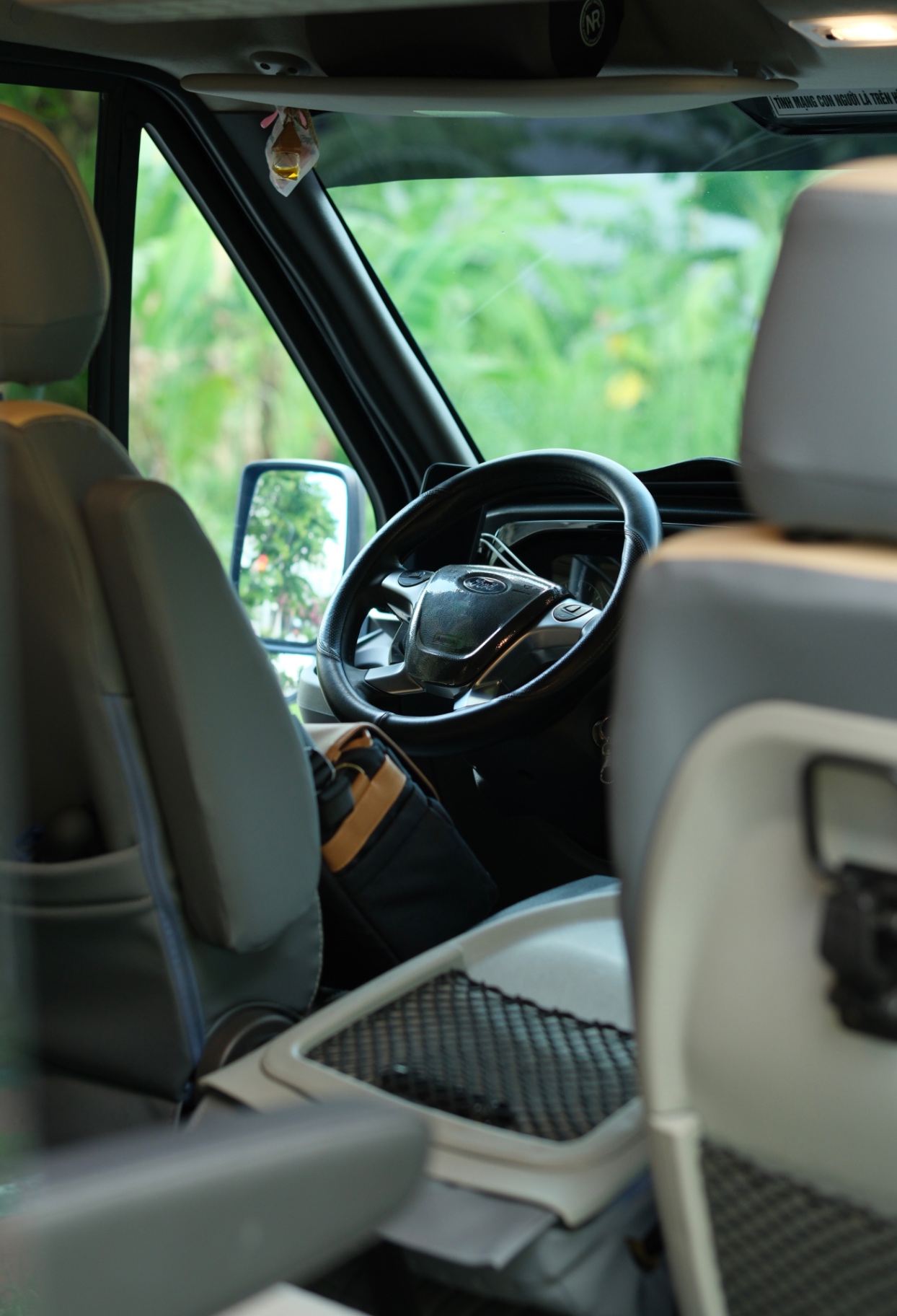 Ford Transit MCA 2024 - Nội thất 3