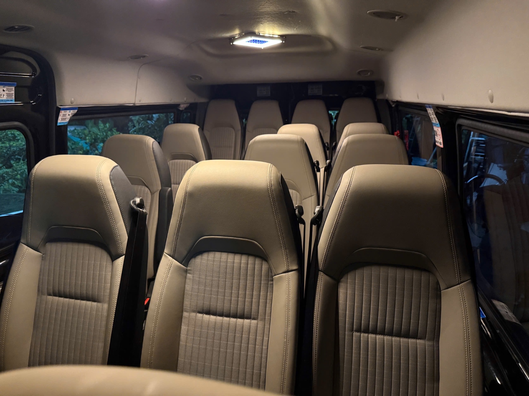Ford Transit MCA 2024 - Nội thất 1