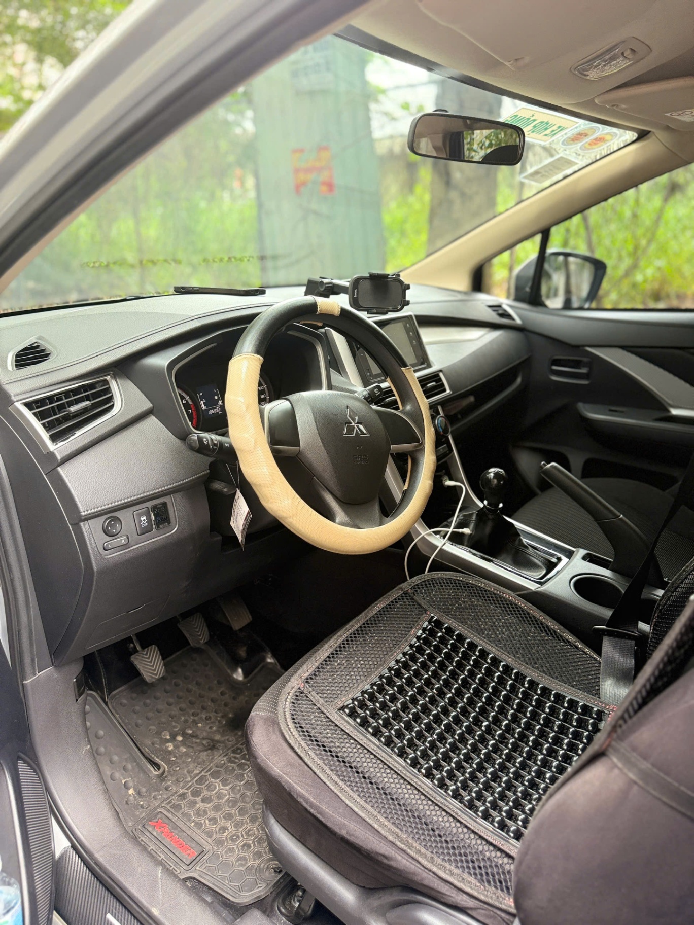 Mitsubishi Xpander 1.5 MT 2023 - Nội thất 11