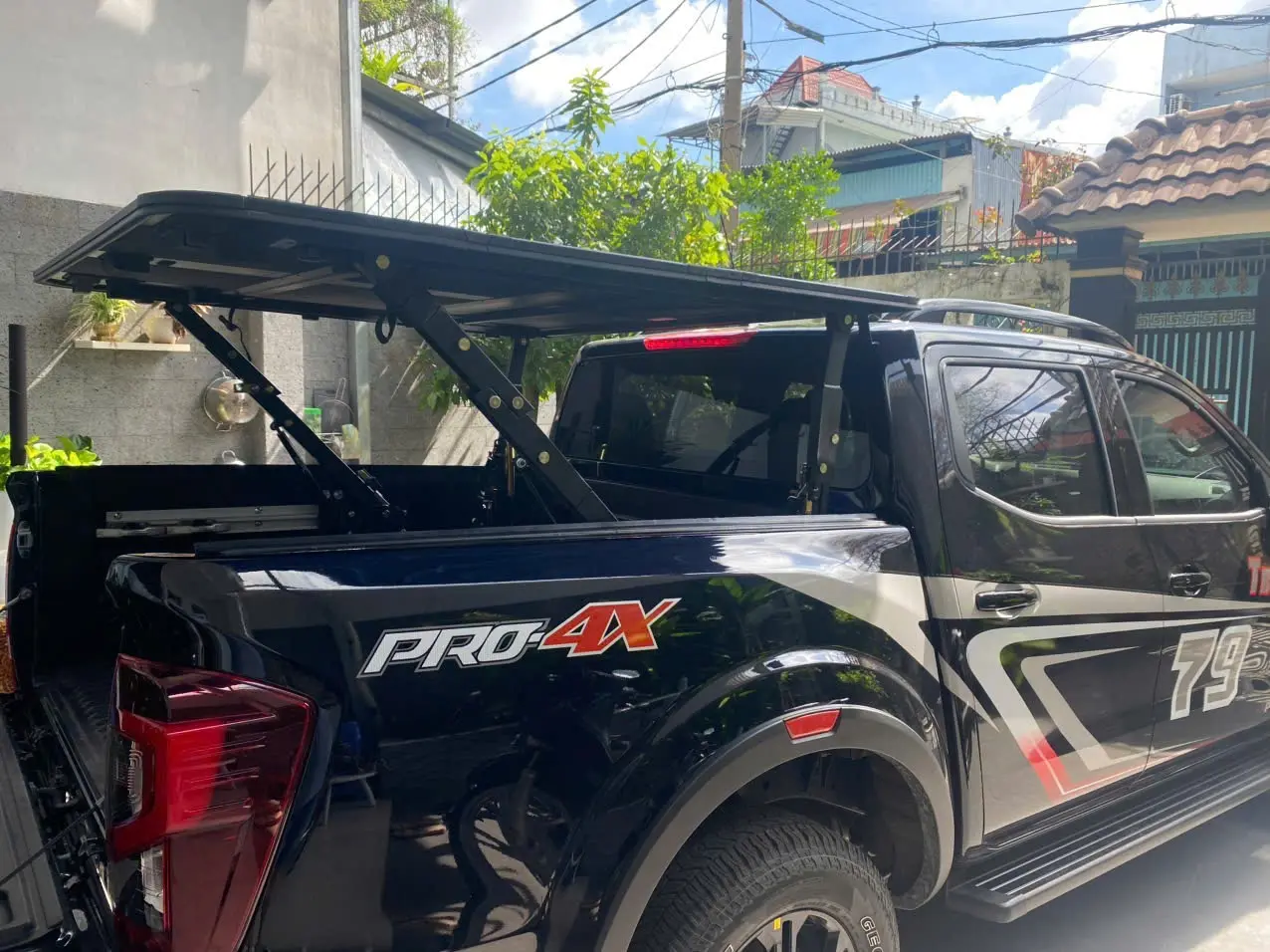 Nissan Navara Pro-4X 2.3 AT 4WD 2022 - Ngoại thất 2