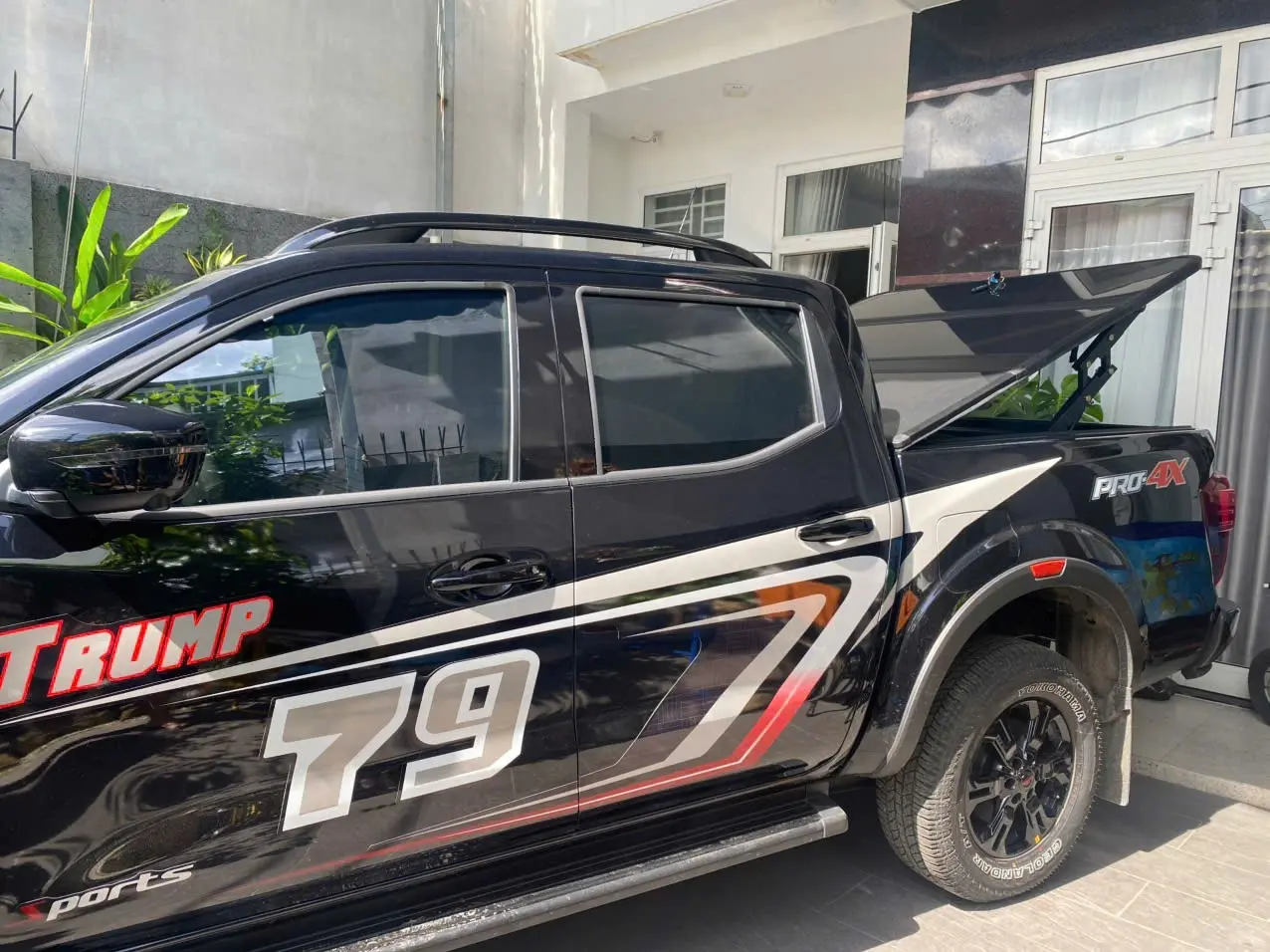 Nissan Navara Pro-4X 2.3 AT 4WD 2022 - Ngoại thất 1