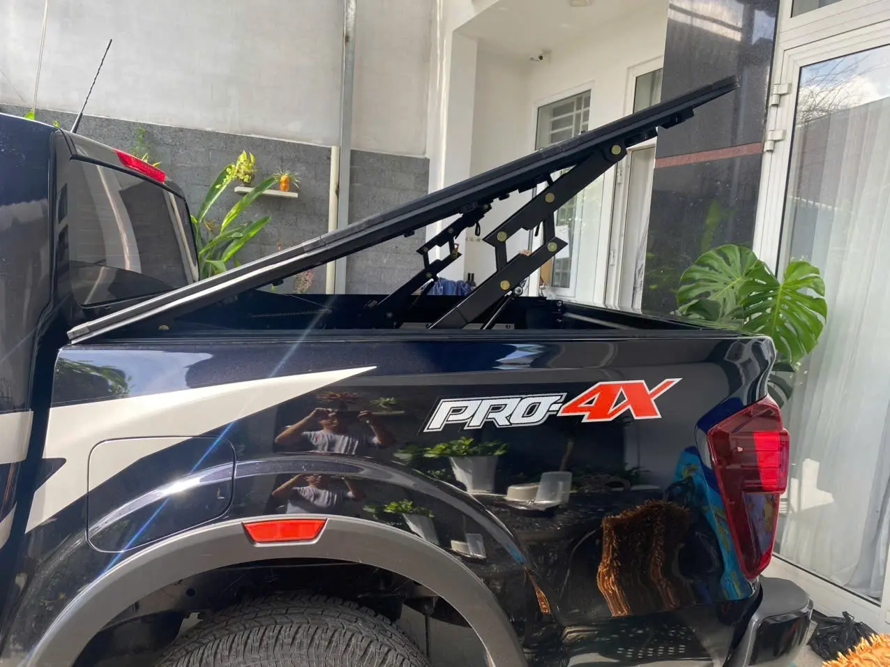 Nissan Navara Pro-4X 2.3 AT 4WD 2022 - Ngoại thất 5