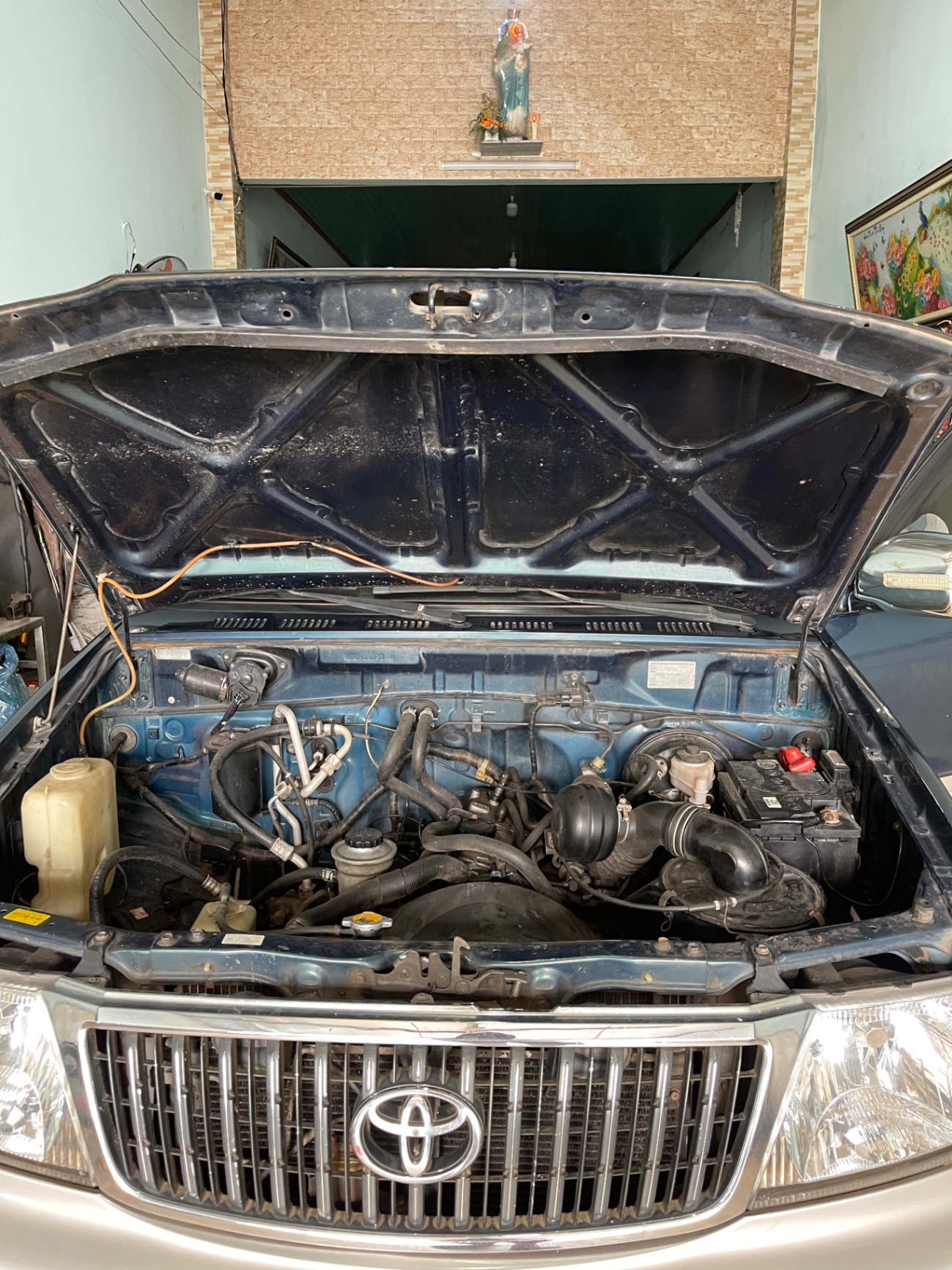 Toyota Zace GL 2004 - Khoang động cơ 1
