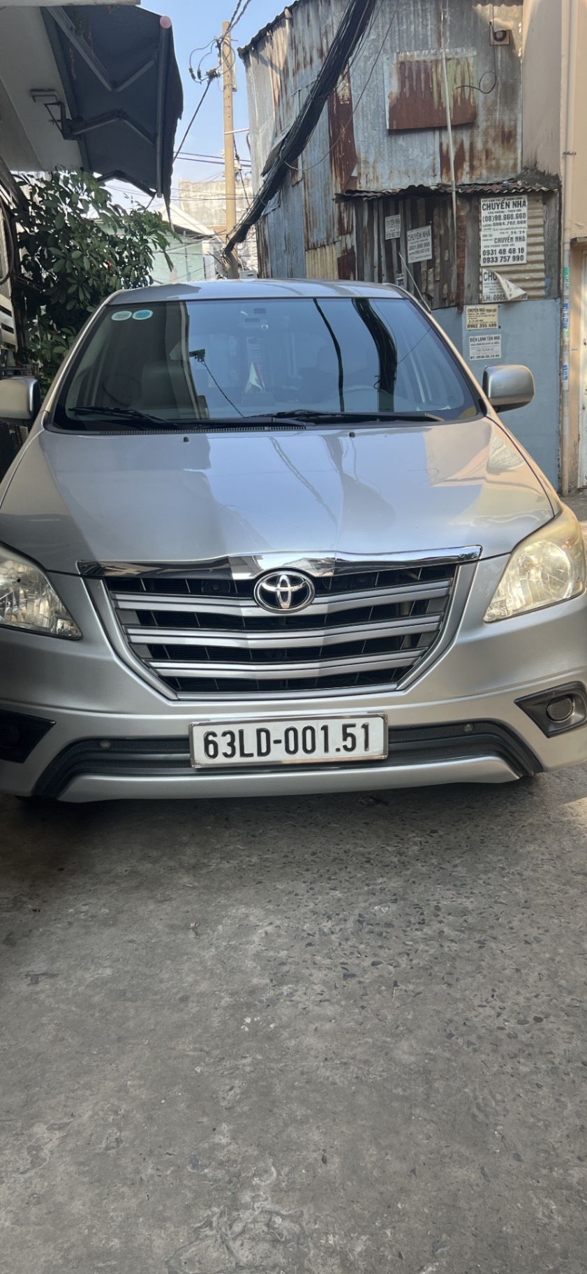 Toyota Innova E 2014