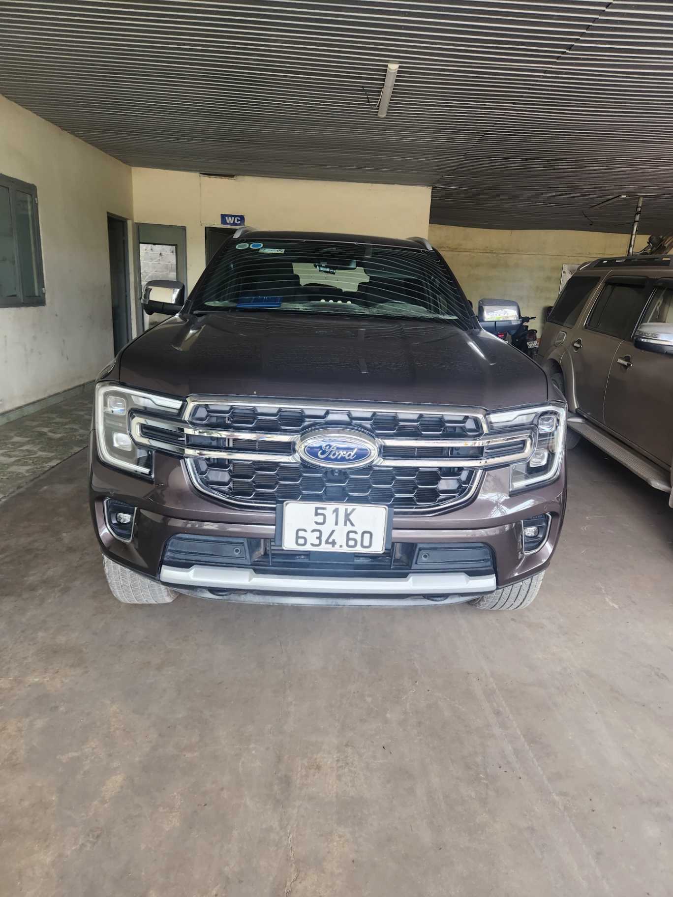Ford Everest Titatium 4x4 2 cầu 2023