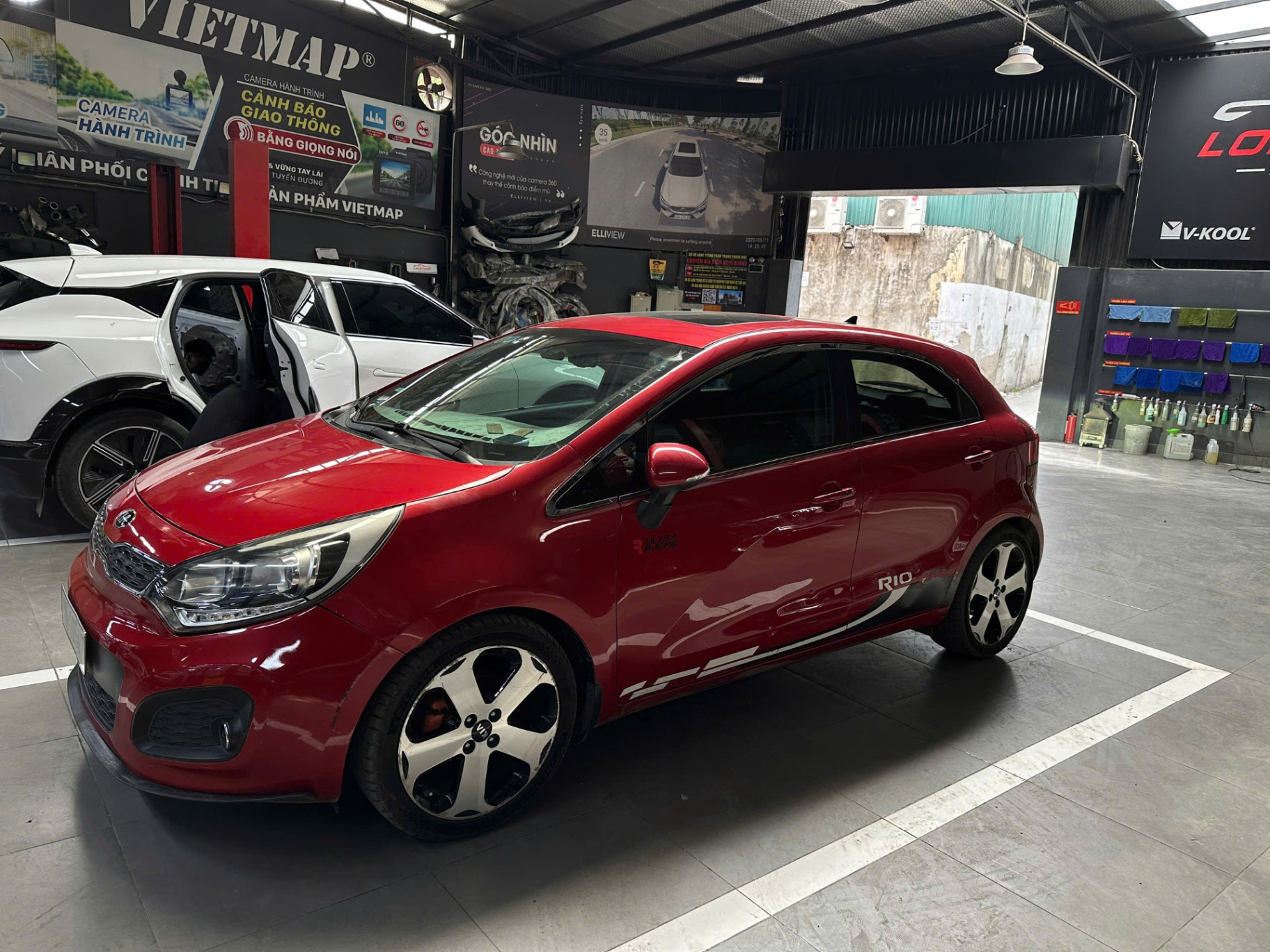 Kia Rio 1.4 AT 2014 - Ngoại thất 4
