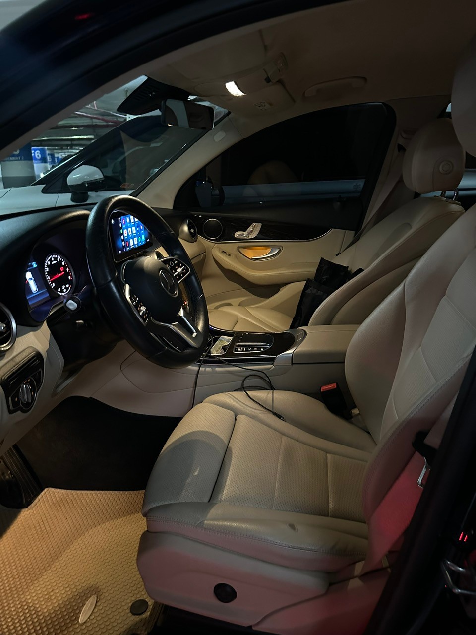 Mercedes Glc 200 2021 - Nội thất 1