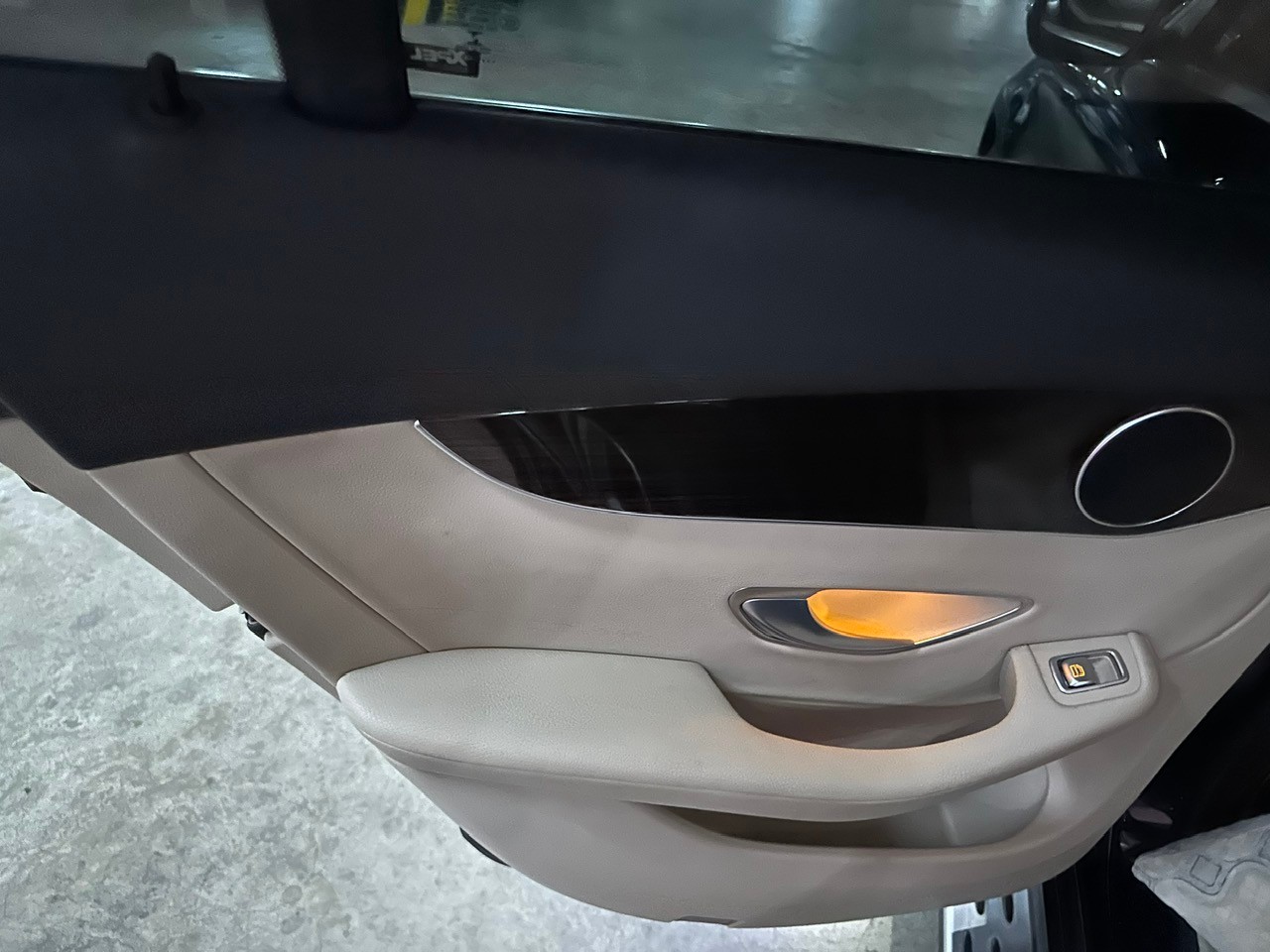 Mercedes Glc 200 2021 - Nội thất 9