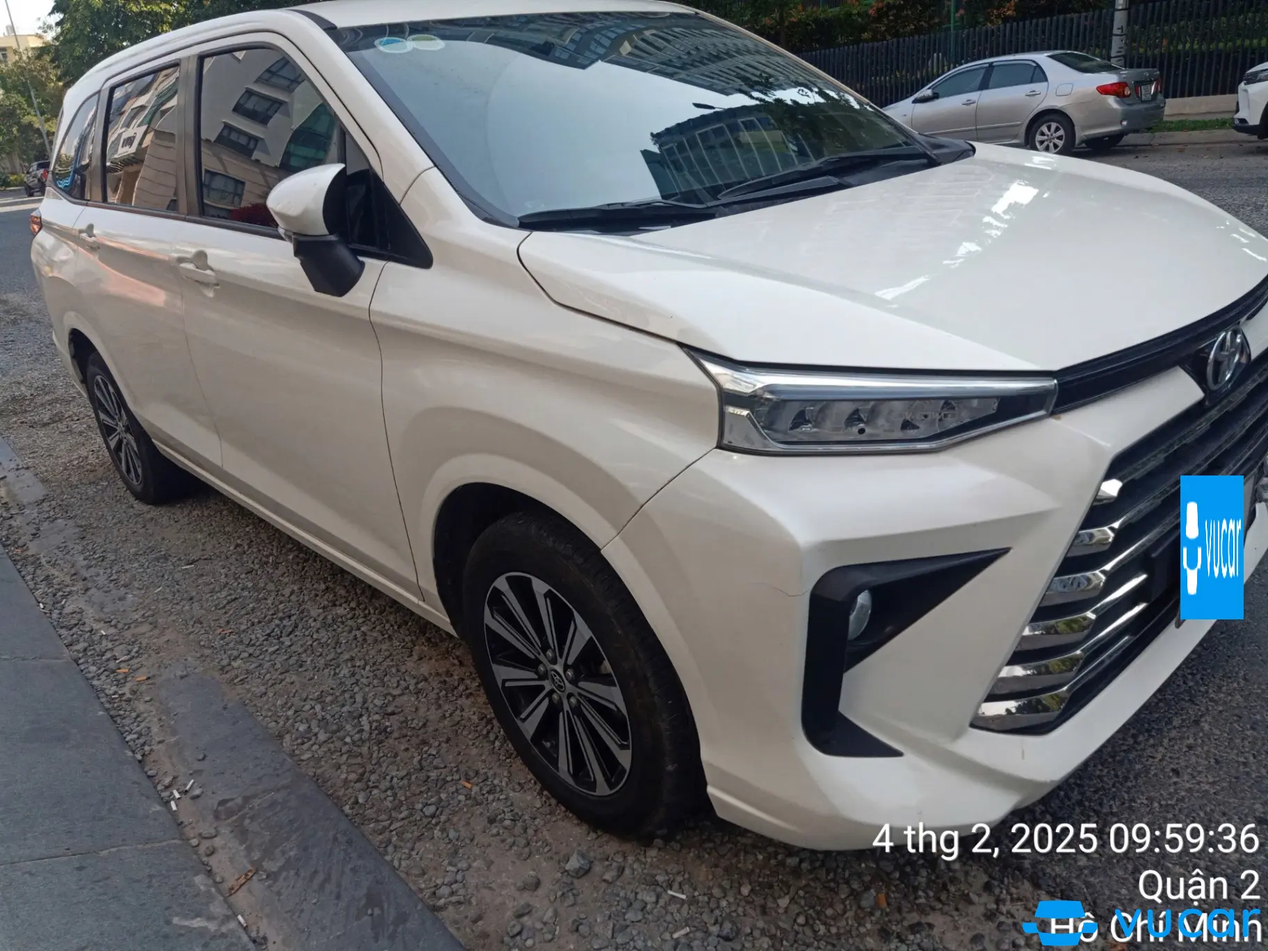 Toyota Avanza Premio 1.5 AT 2022 - Ngoại thất 2