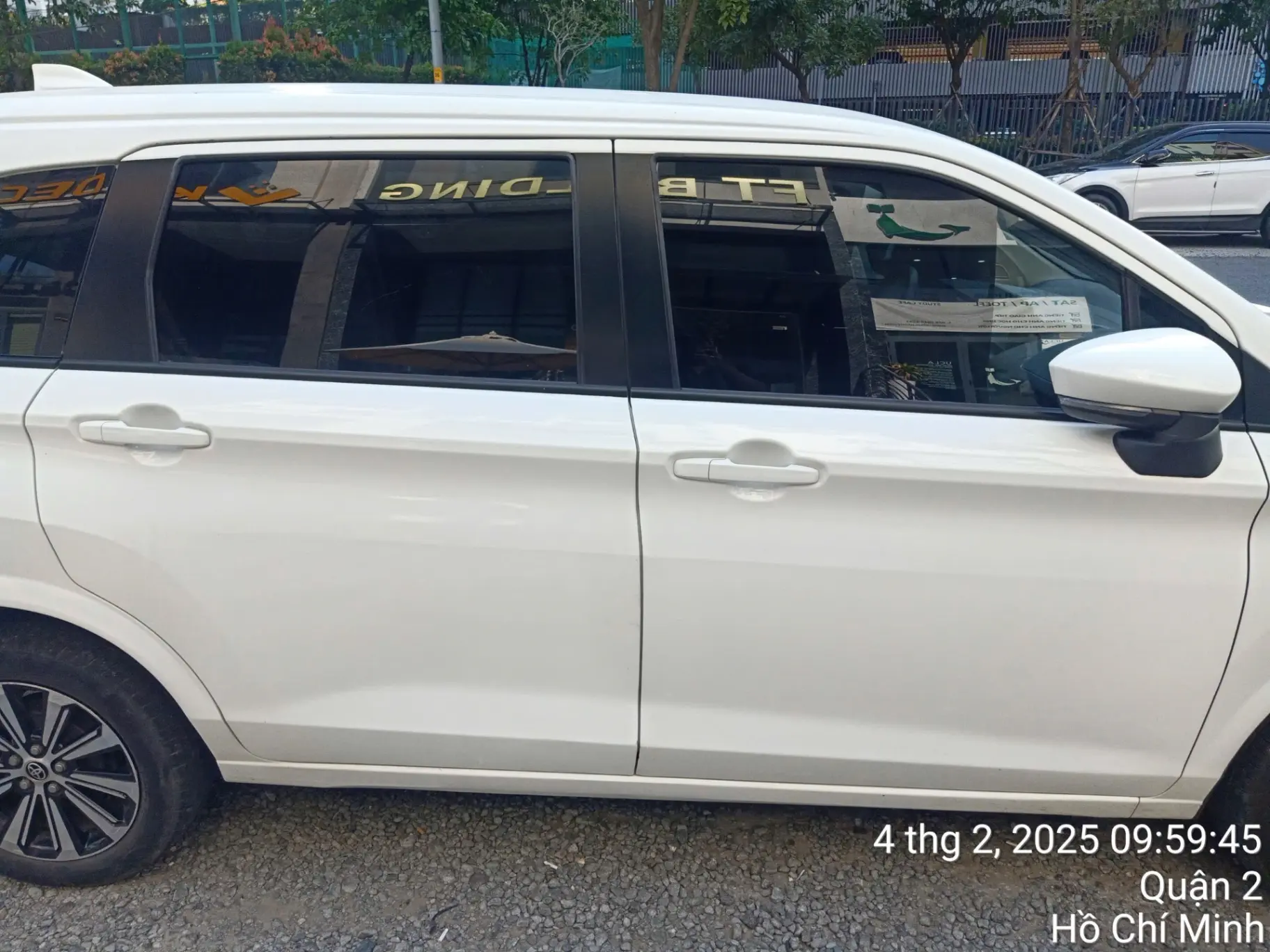 Toyota Avanza Premio 1.5 AT 2022 - Ngoại thất 4