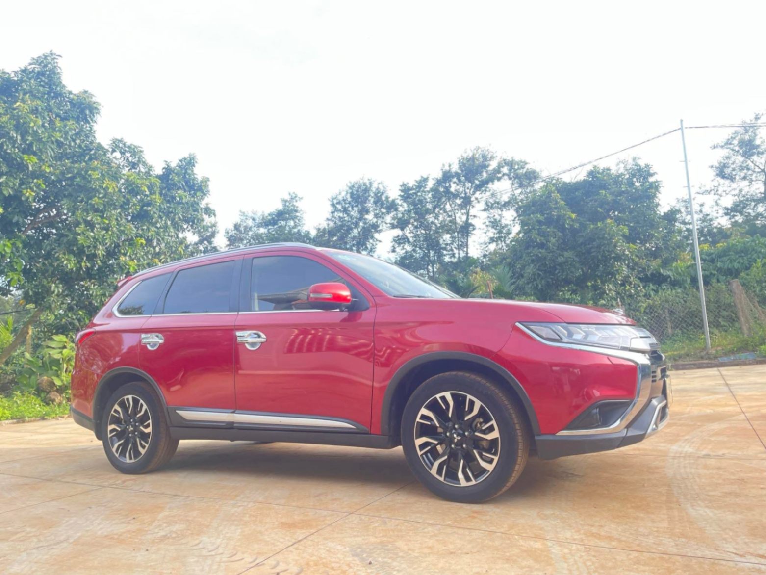 Mitsubishi Outlander 2.0 CVT 2021 - Ngoại thất 3