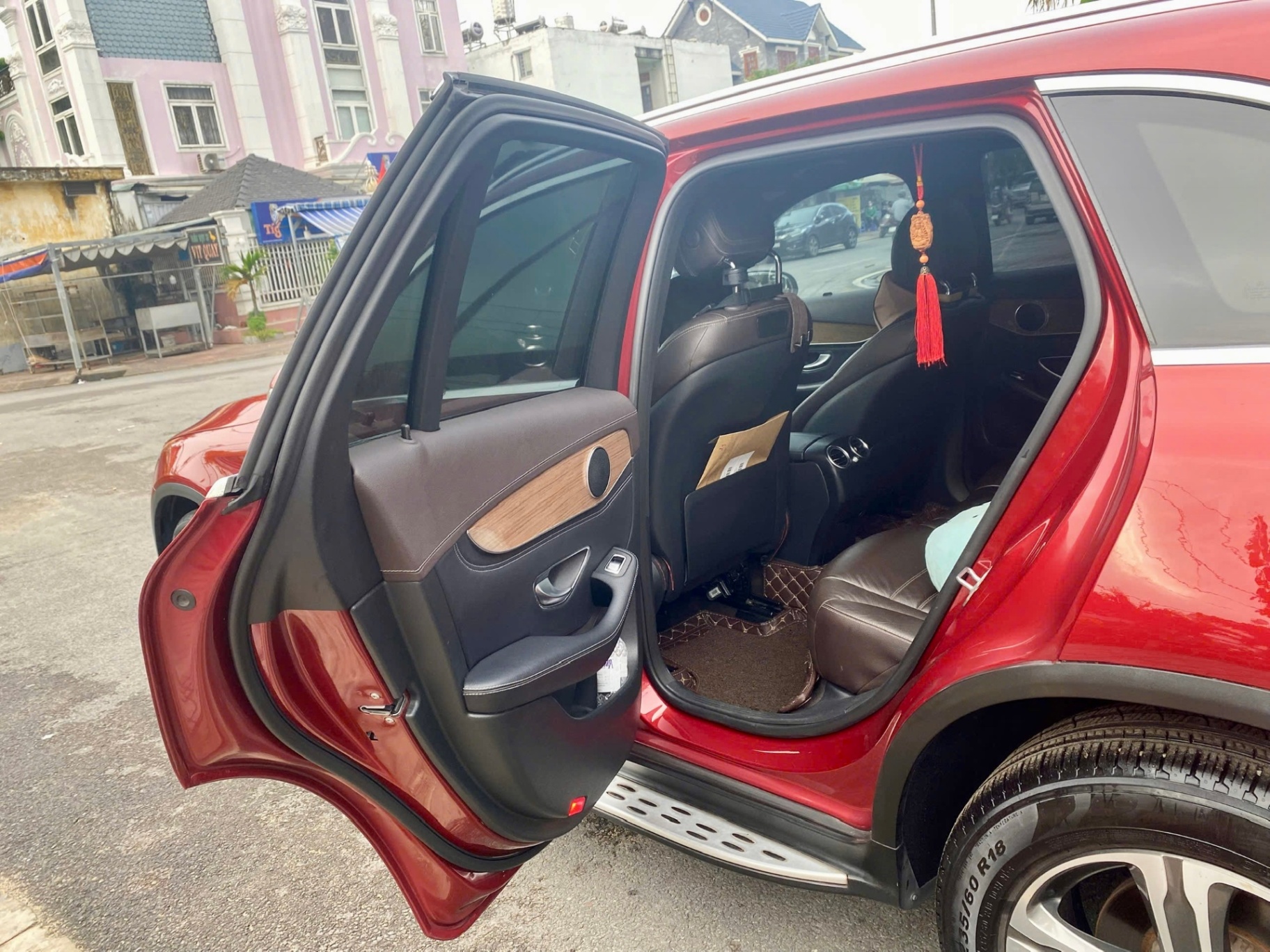 Mercedes Glc 250 4Matic 2018 - Nội thất 1