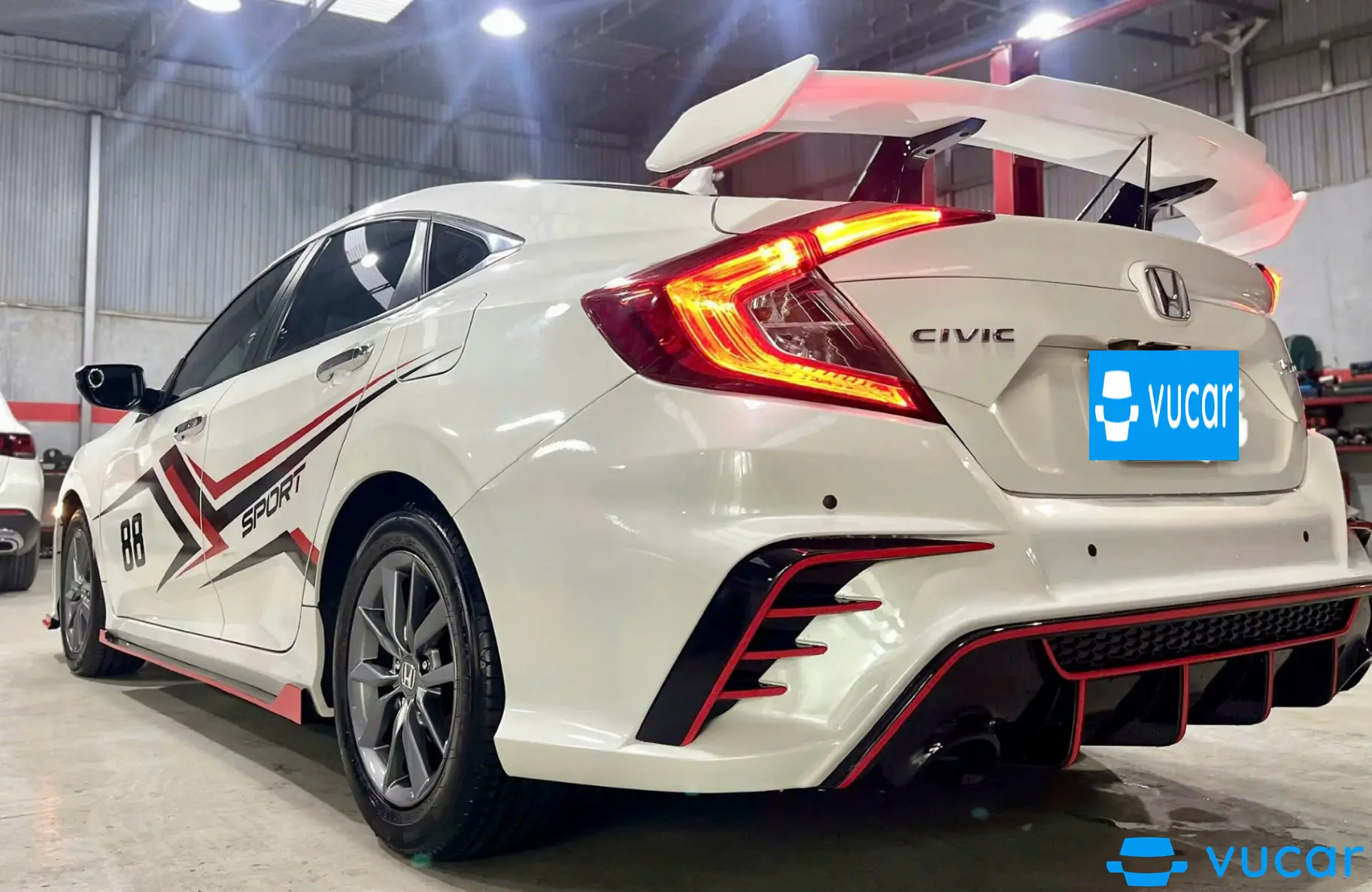 Honda Civic G 1.8 AT 2020 - Ngoại thất 2