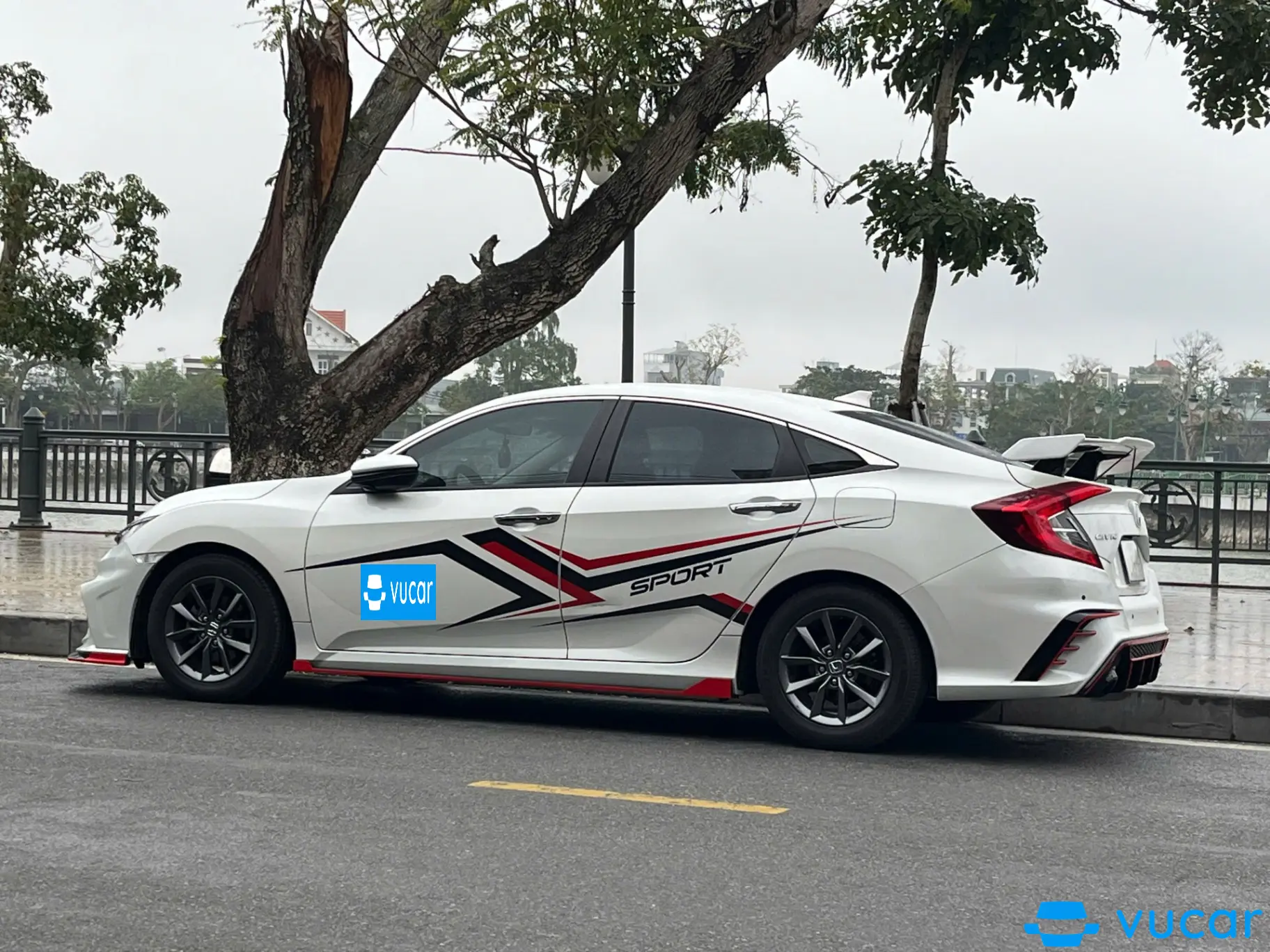 Honda Civic G 1.8 AT 2020 - Ngoại thất 4