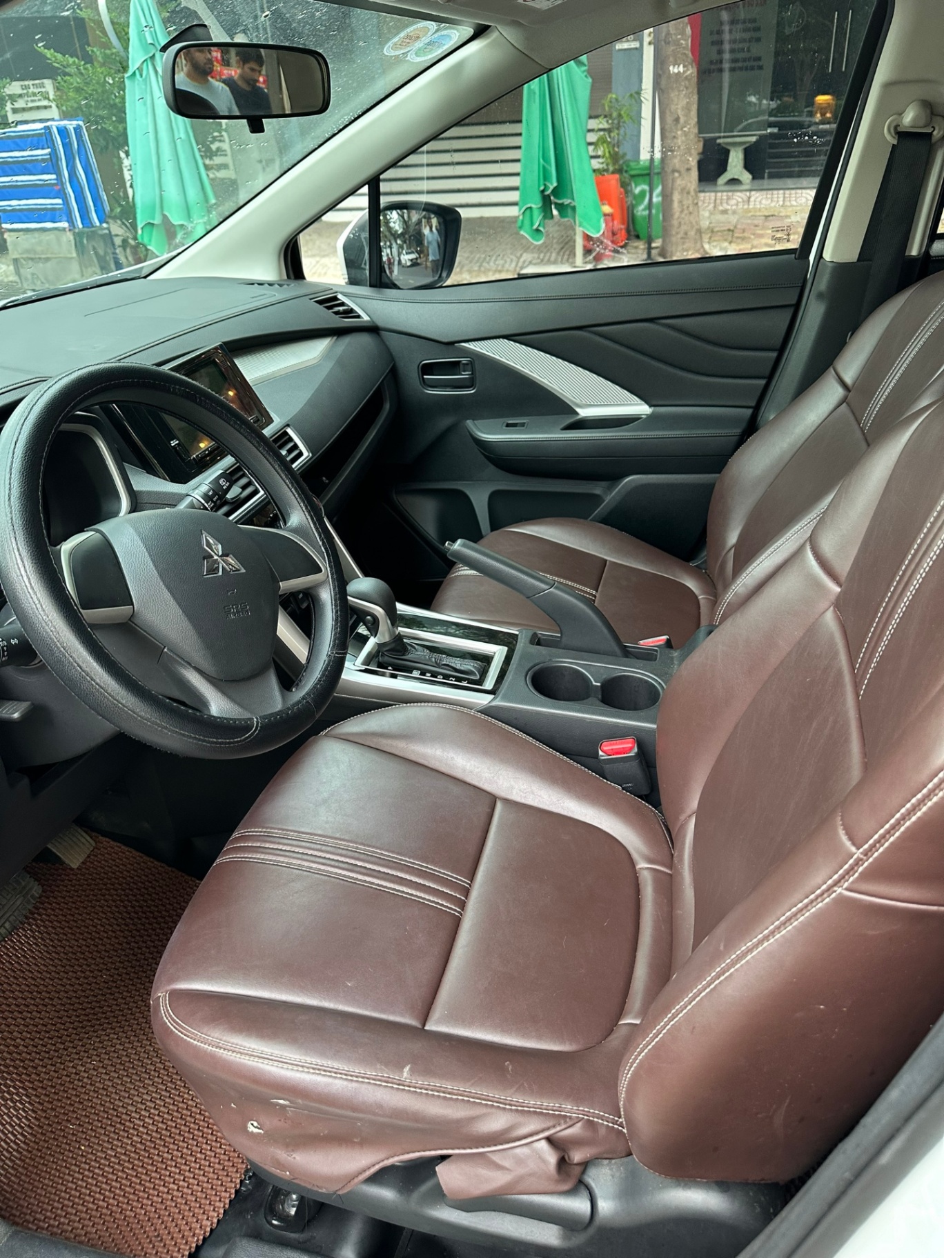 Mitsubishi Xpander 1.5 AT 2023 - Nội thất 5