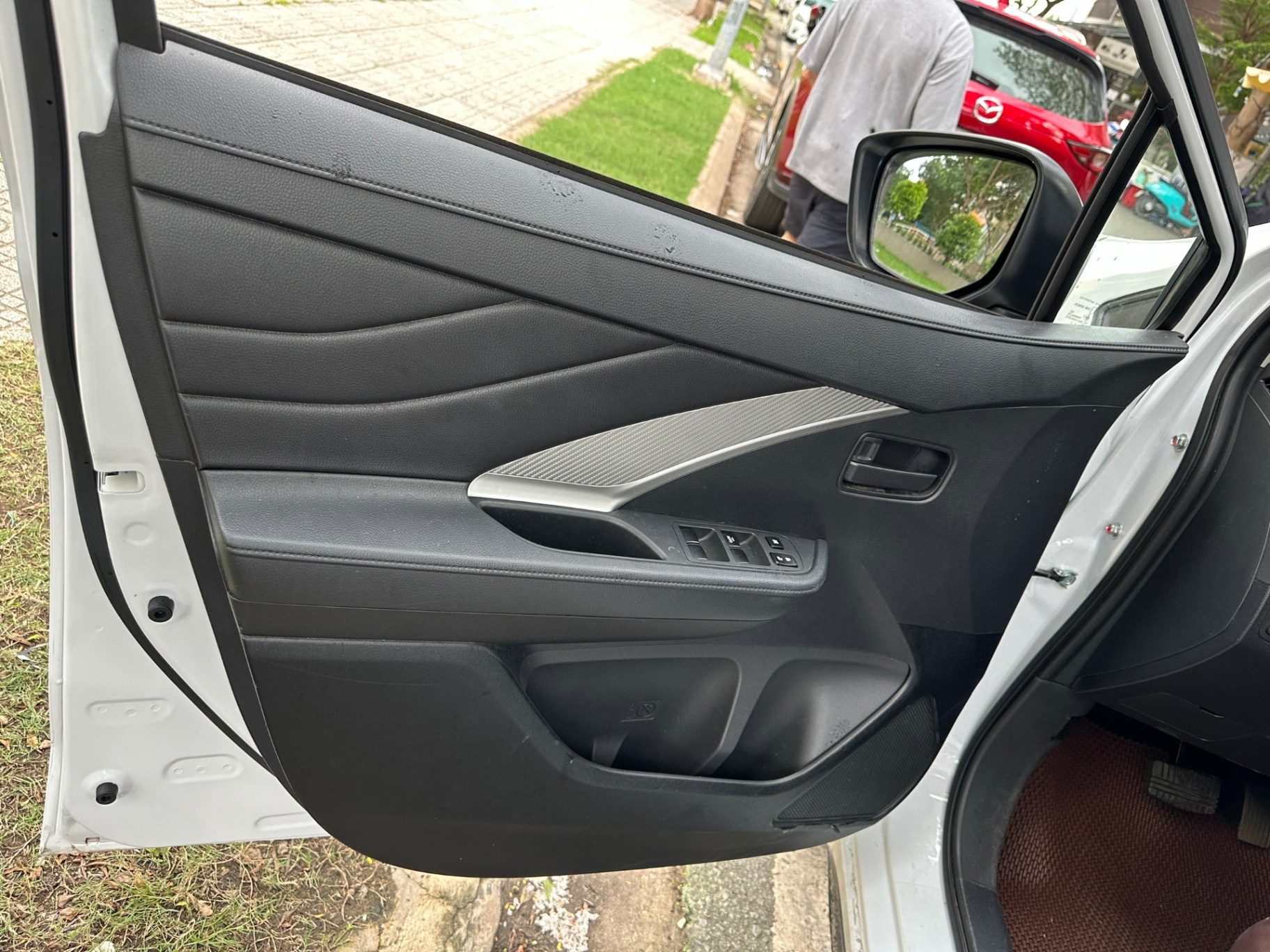 Mitsubishi Xpander 1.5 AT 2023 - Nội thất 2