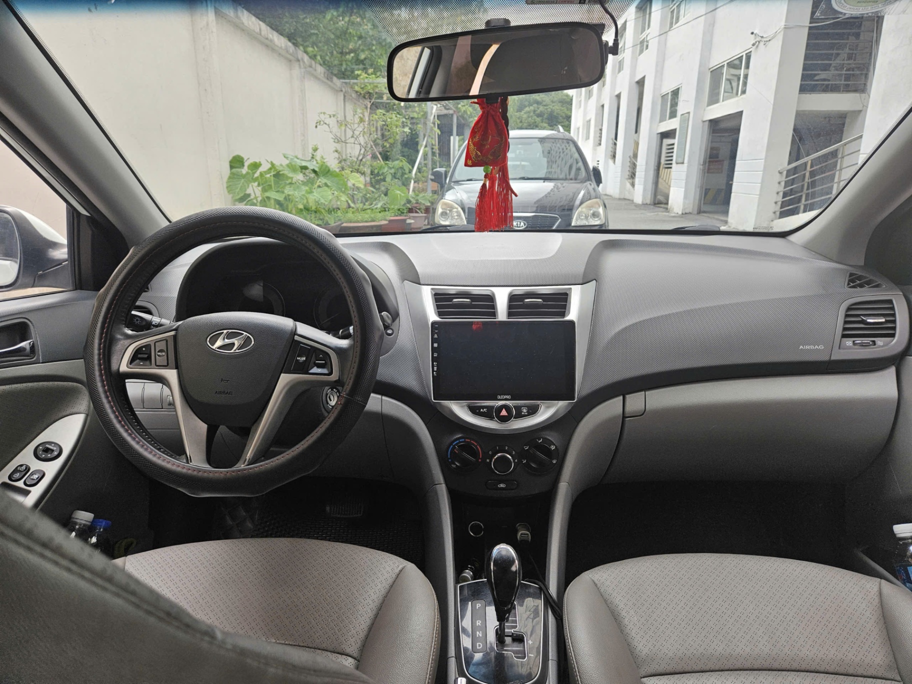 Hyundai Accent 1.4 AT 2014 - Nội thất 4