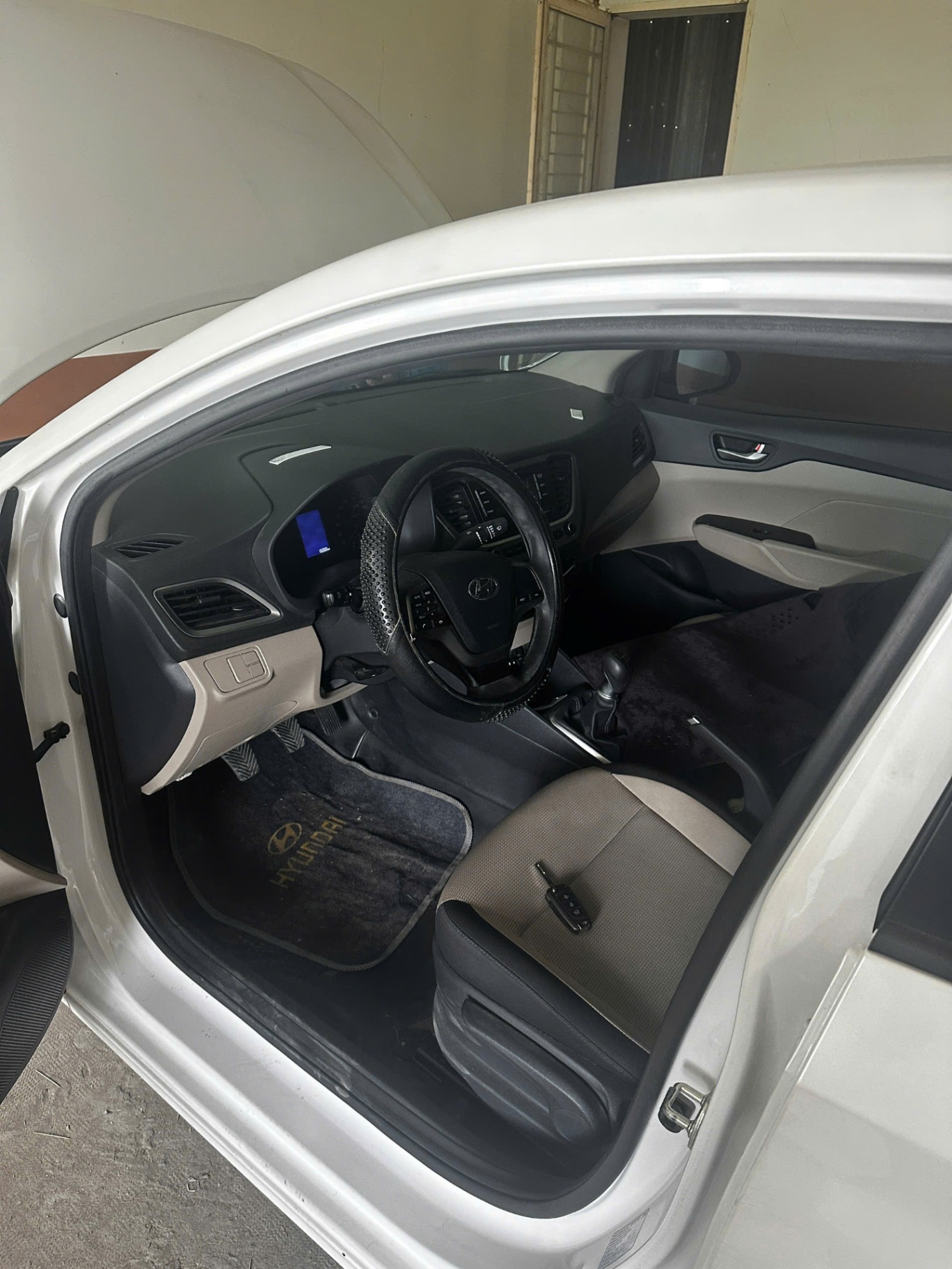 Hyundai Accent 1.4 MT Base 2018 - Nội thất 5