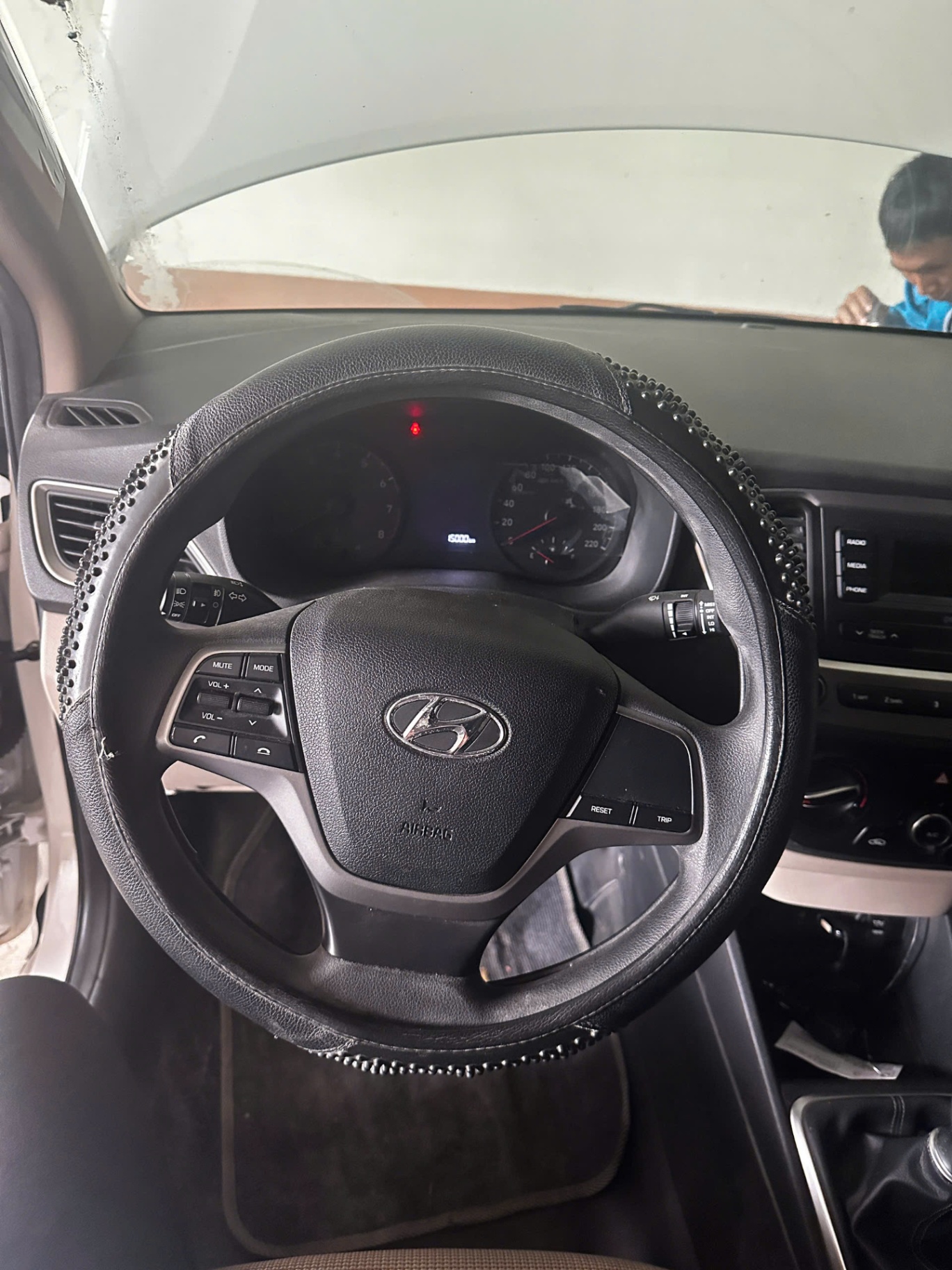 Hyundai Accent 1.4 MT Base 2018 - Nội thất 6