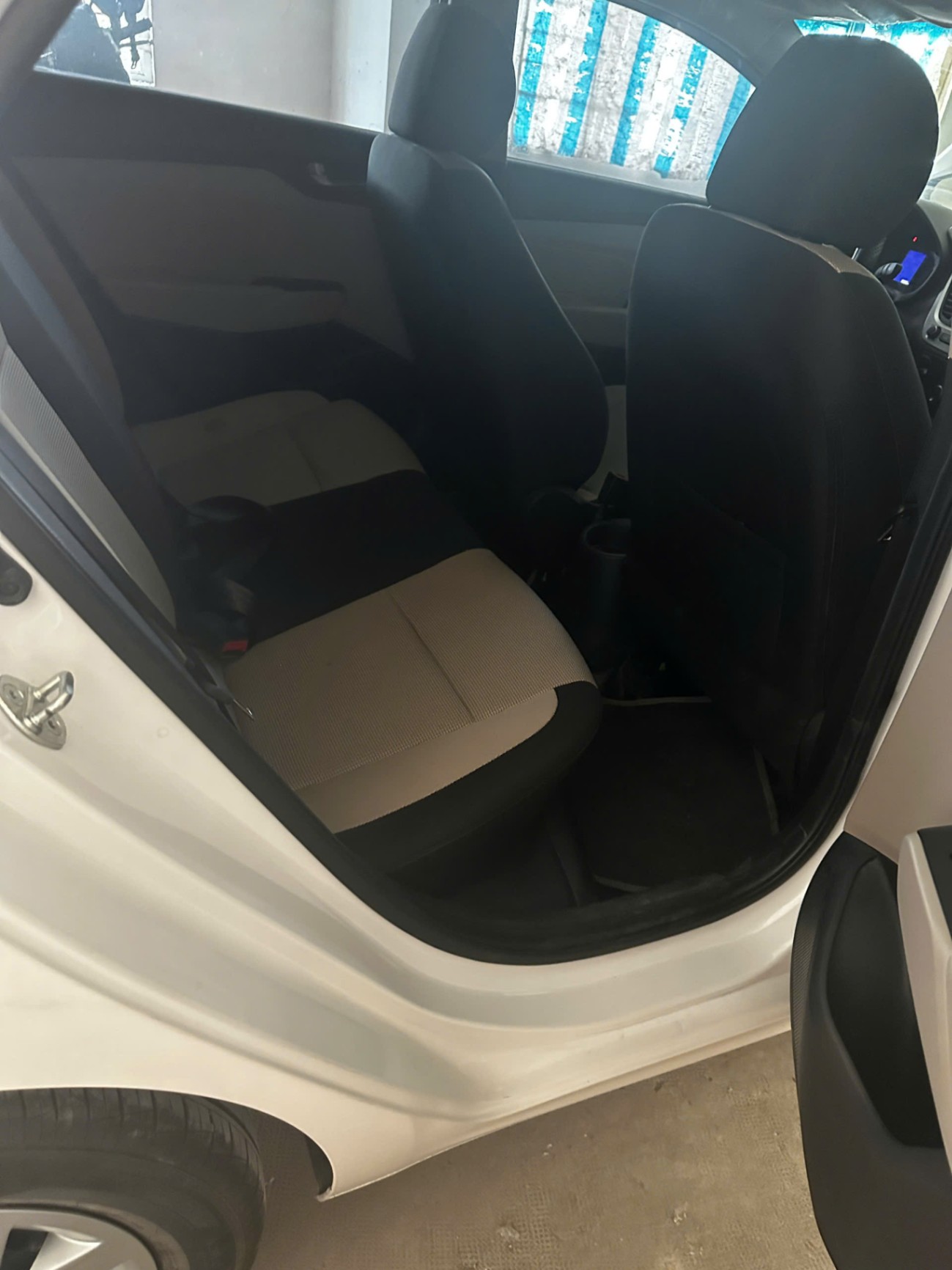 Hyundai Accent 1.4 MT Base 2018 - Nội thất 9