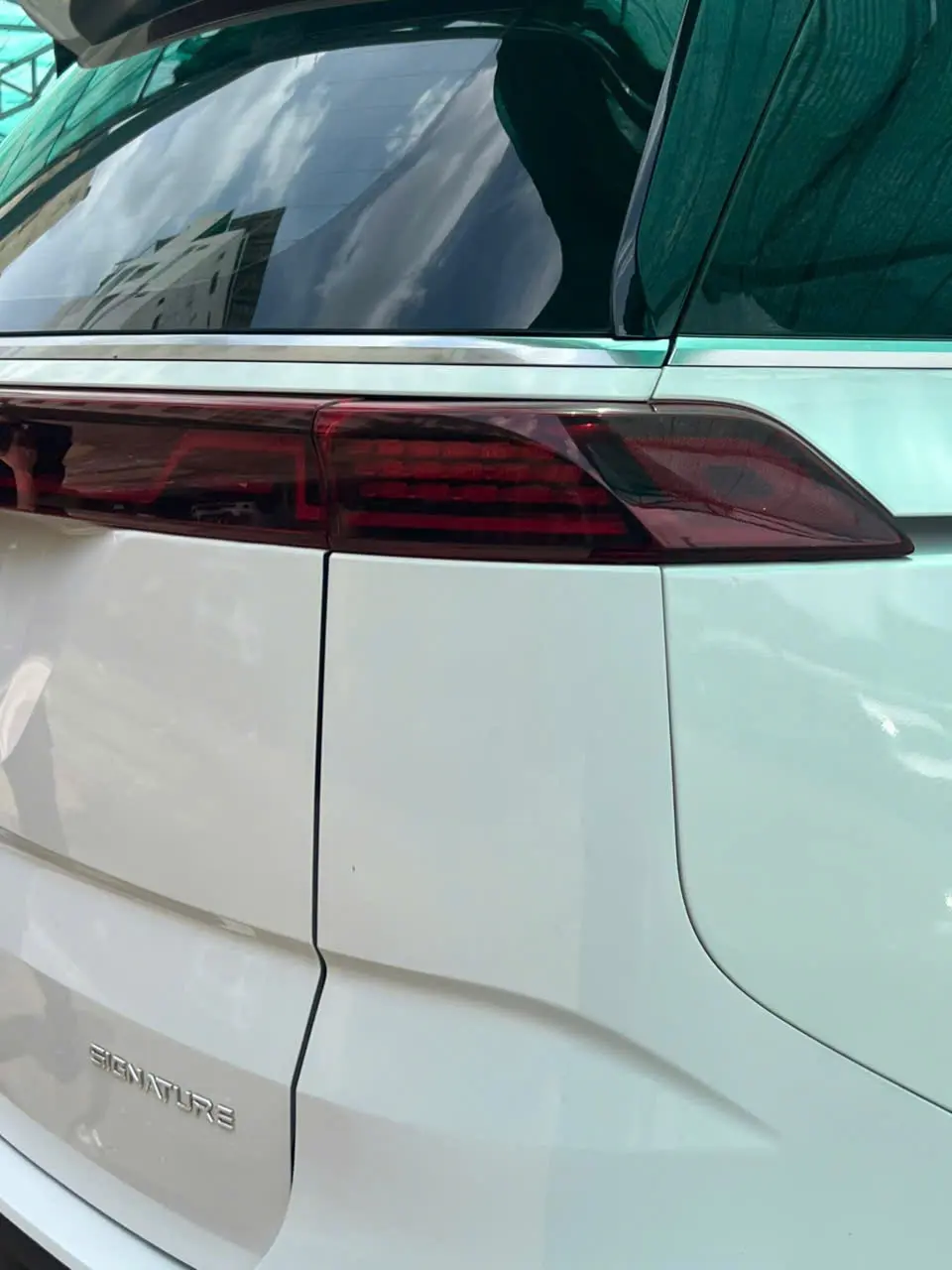Kia Carnival Signature 2.2D 2023 - Ngoại thất 8