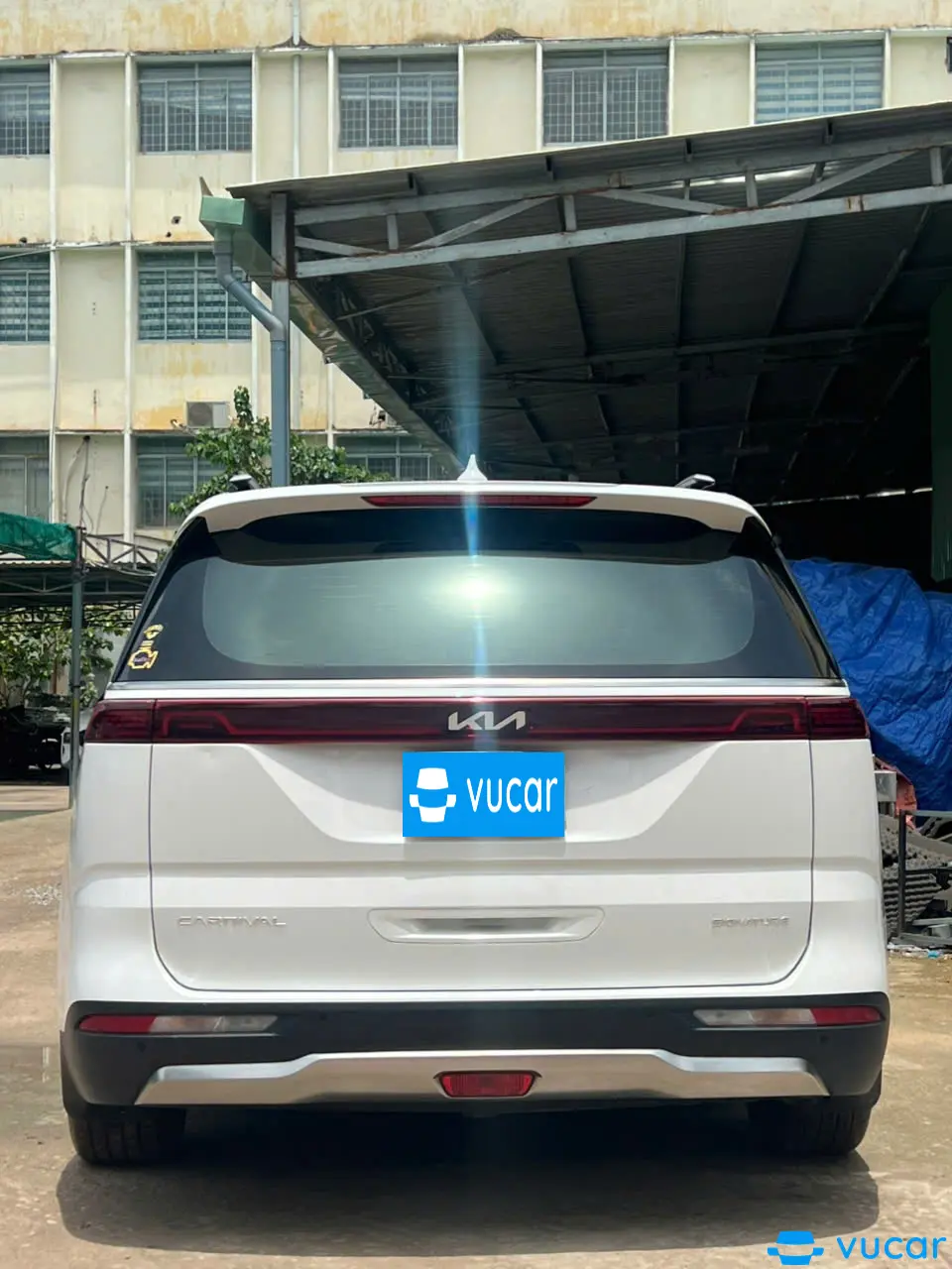 Kia Carnival Signature 2.2D 2023 - Ngoại thất 4