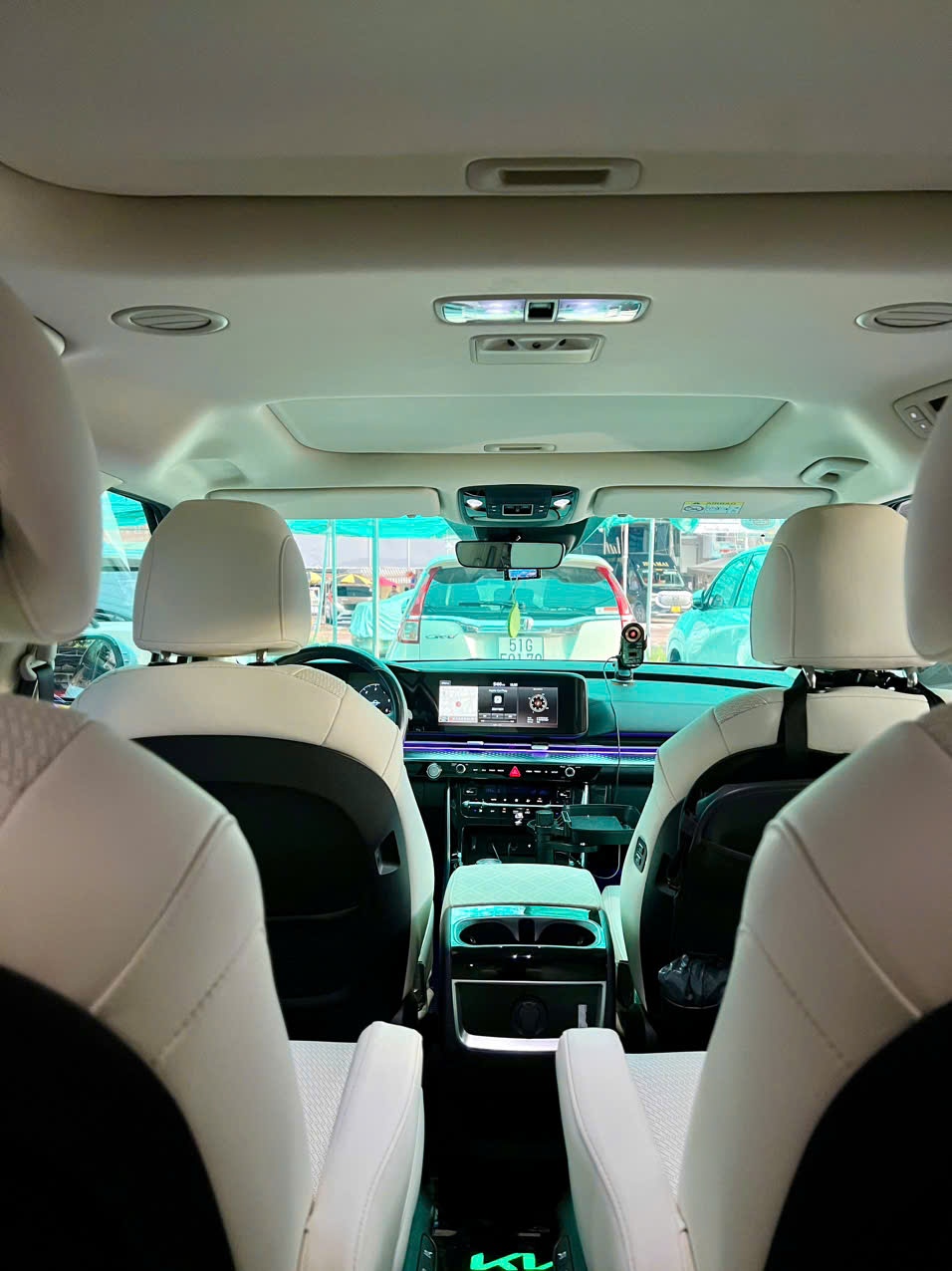 Kia Carnival Signature 2.2D 2023 - Nội thất 4
