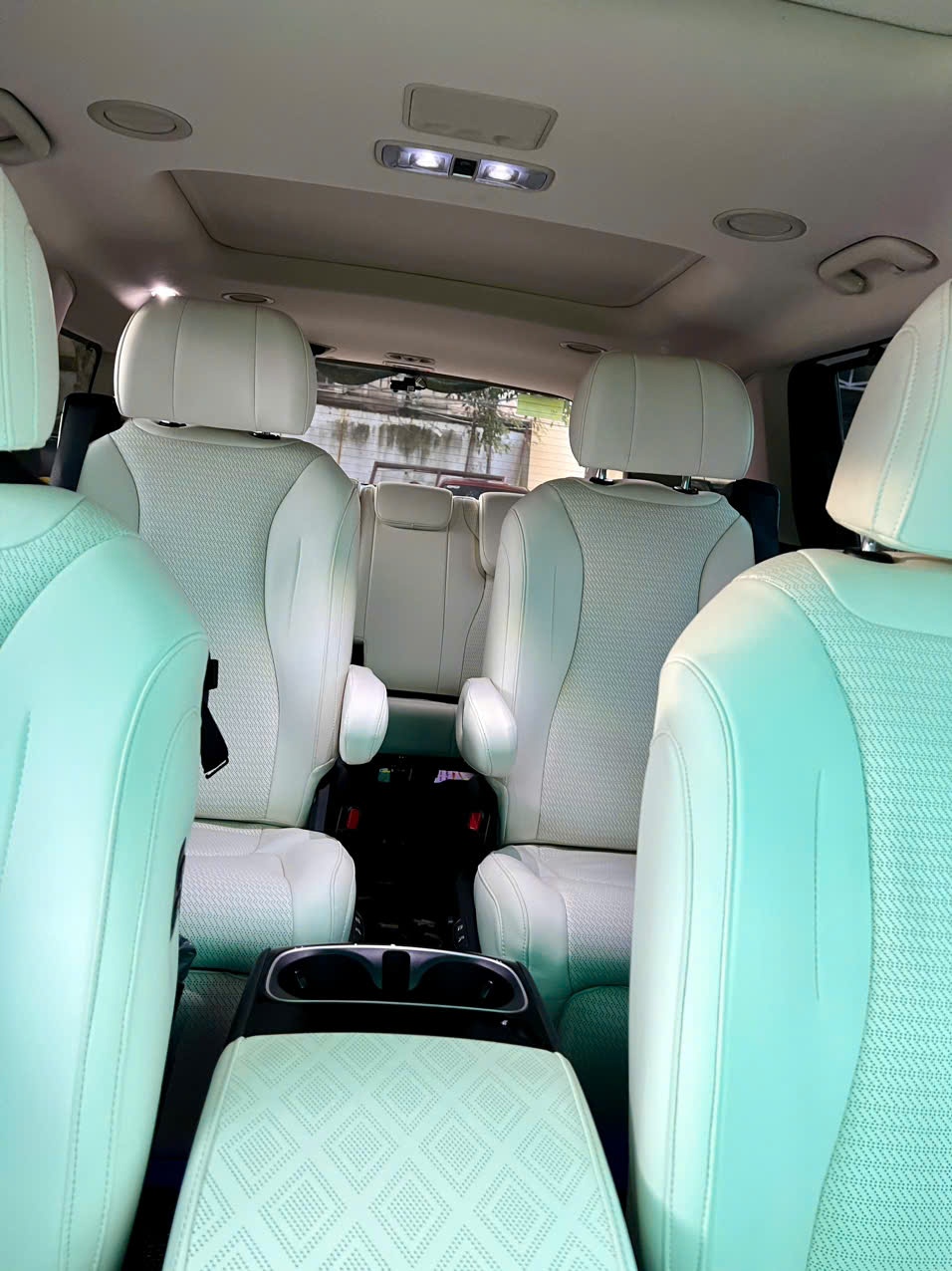 Kia Carnival Signature 2.2D 2023 - Nội thất 3