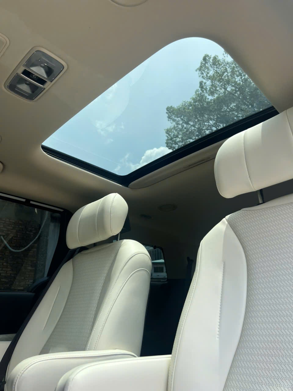Kia Carnival Signature 2.2D 2023 - Nội thất 8