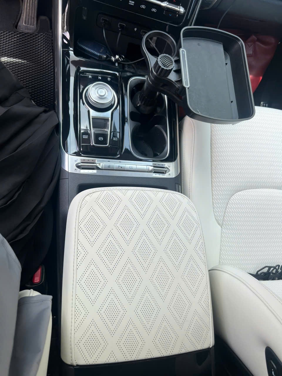 Kia Carnival Signature 2.2D 2023 - Nội thất 15