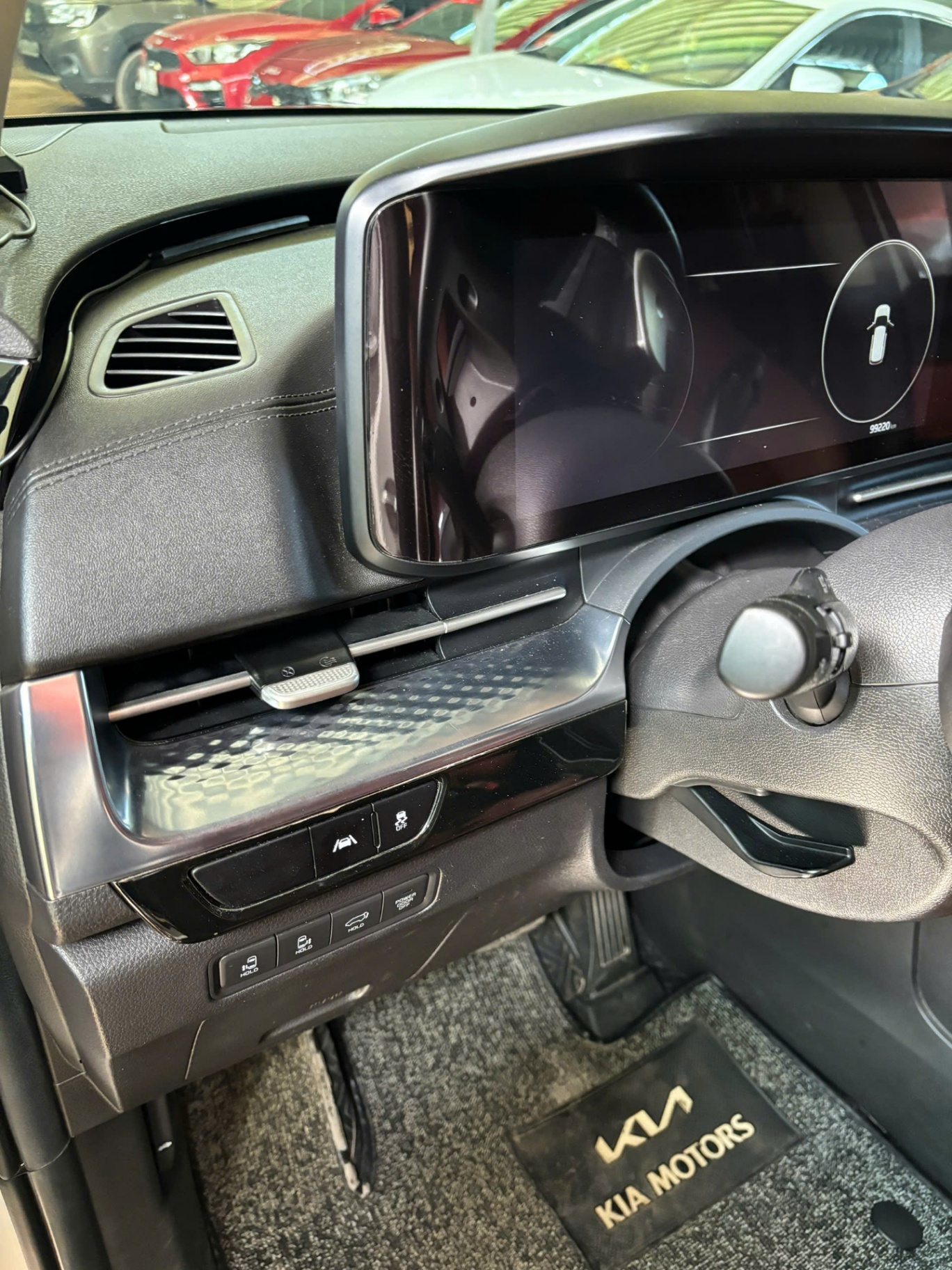 Kia Carnival Signature 2.2D 2022 - Nội thất 4
