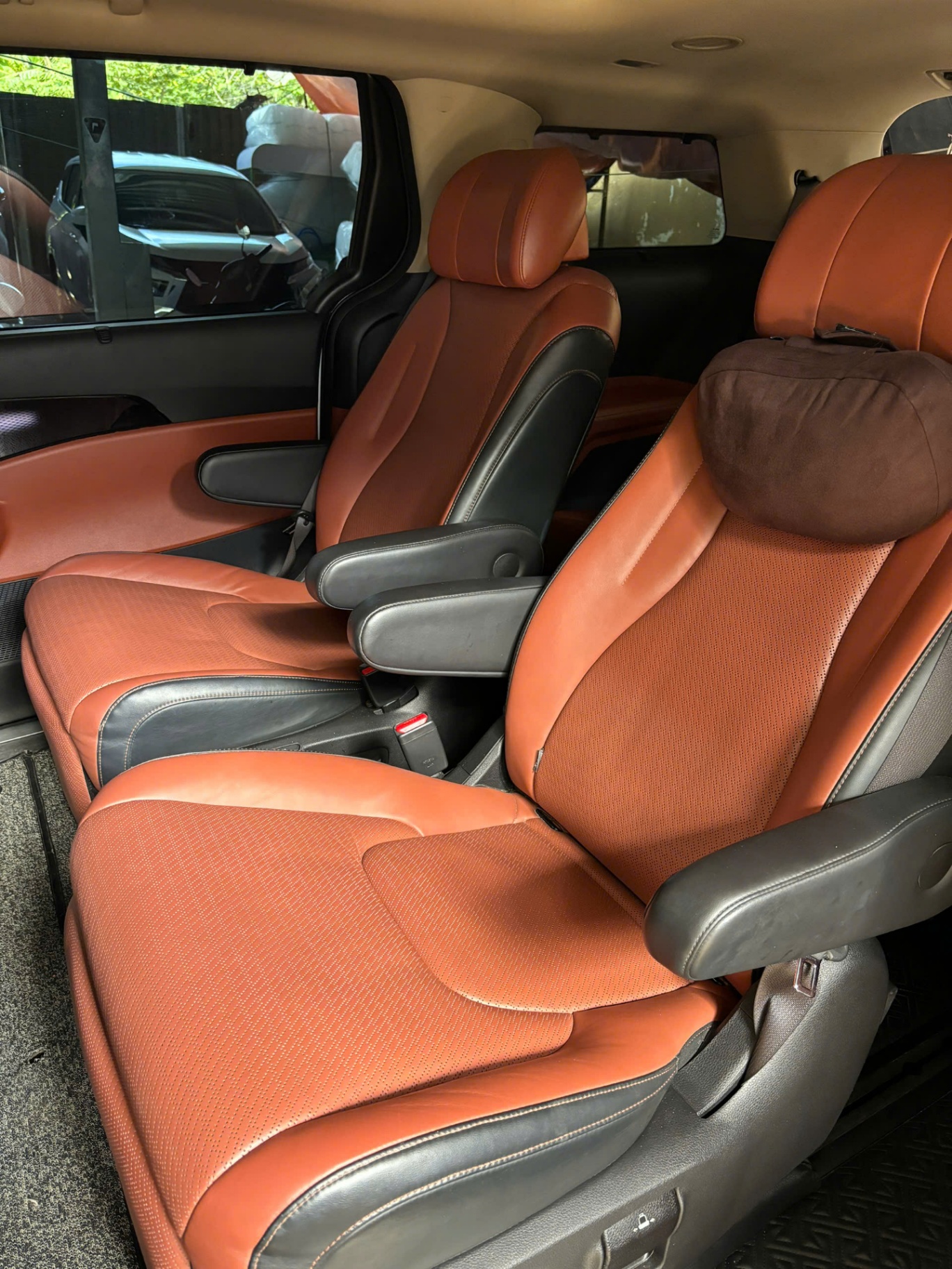 Kia Carnival Signature 2.2D 2022 - Nội thất 6