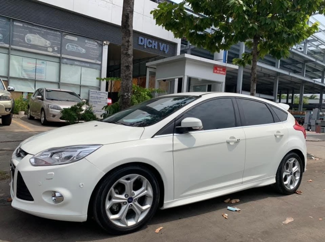 Ford Focus S 2.0 AT 2015 - Ngoại thất 2