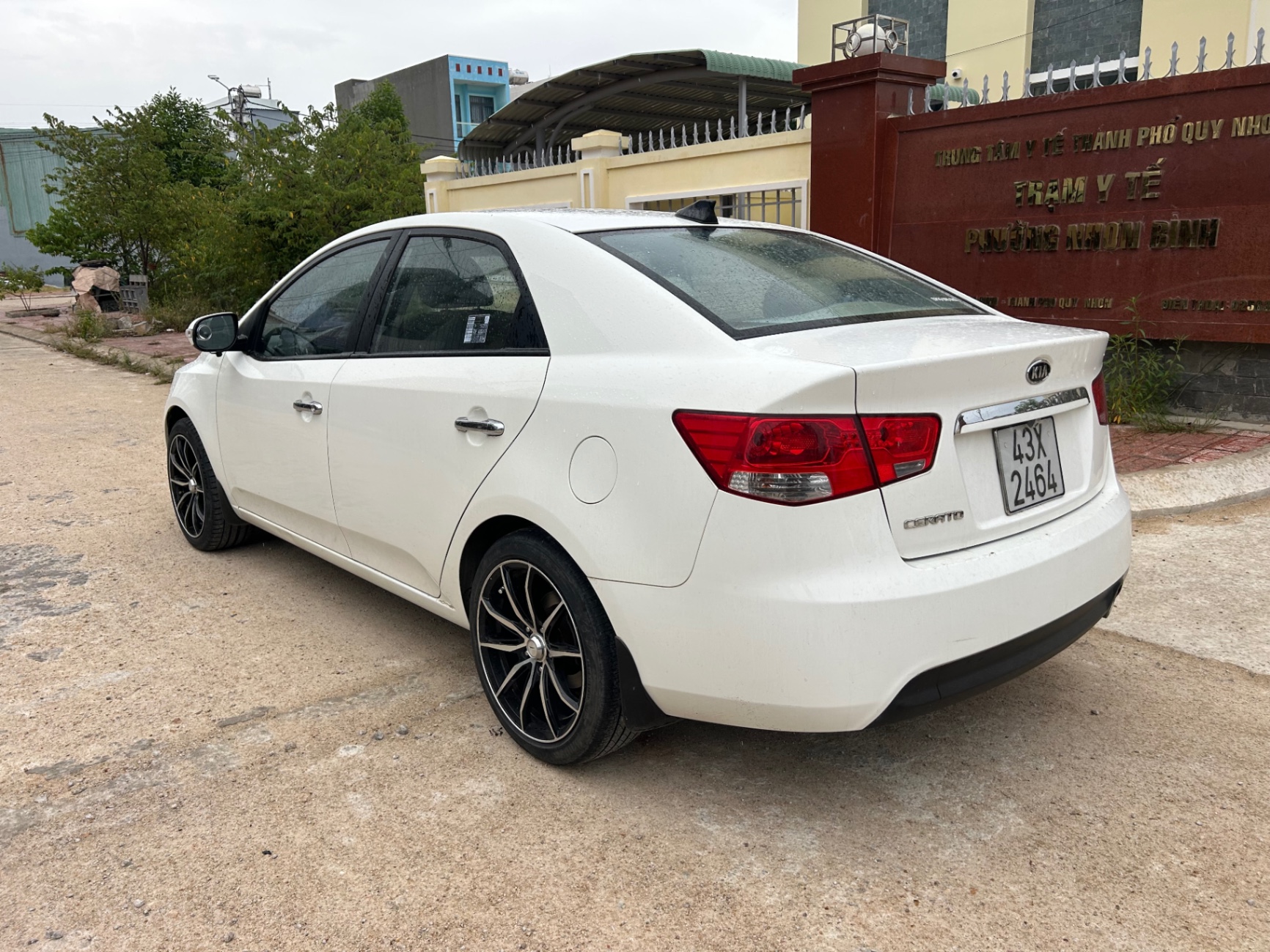 Kia Cerato 1.6 MT 2009 - Ngoại thất 2